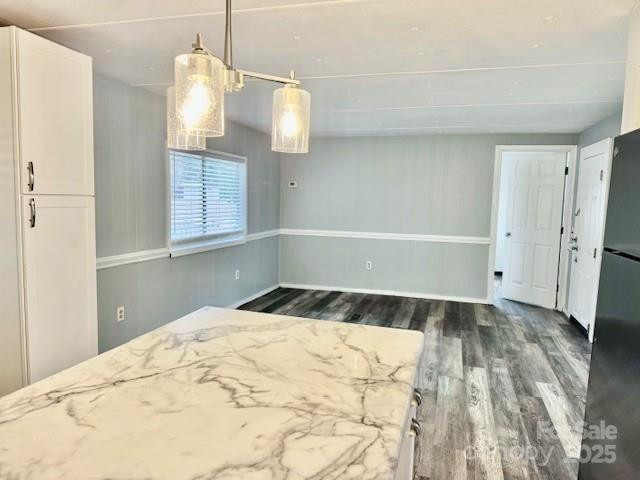 350 39th Street Place - Photo 7