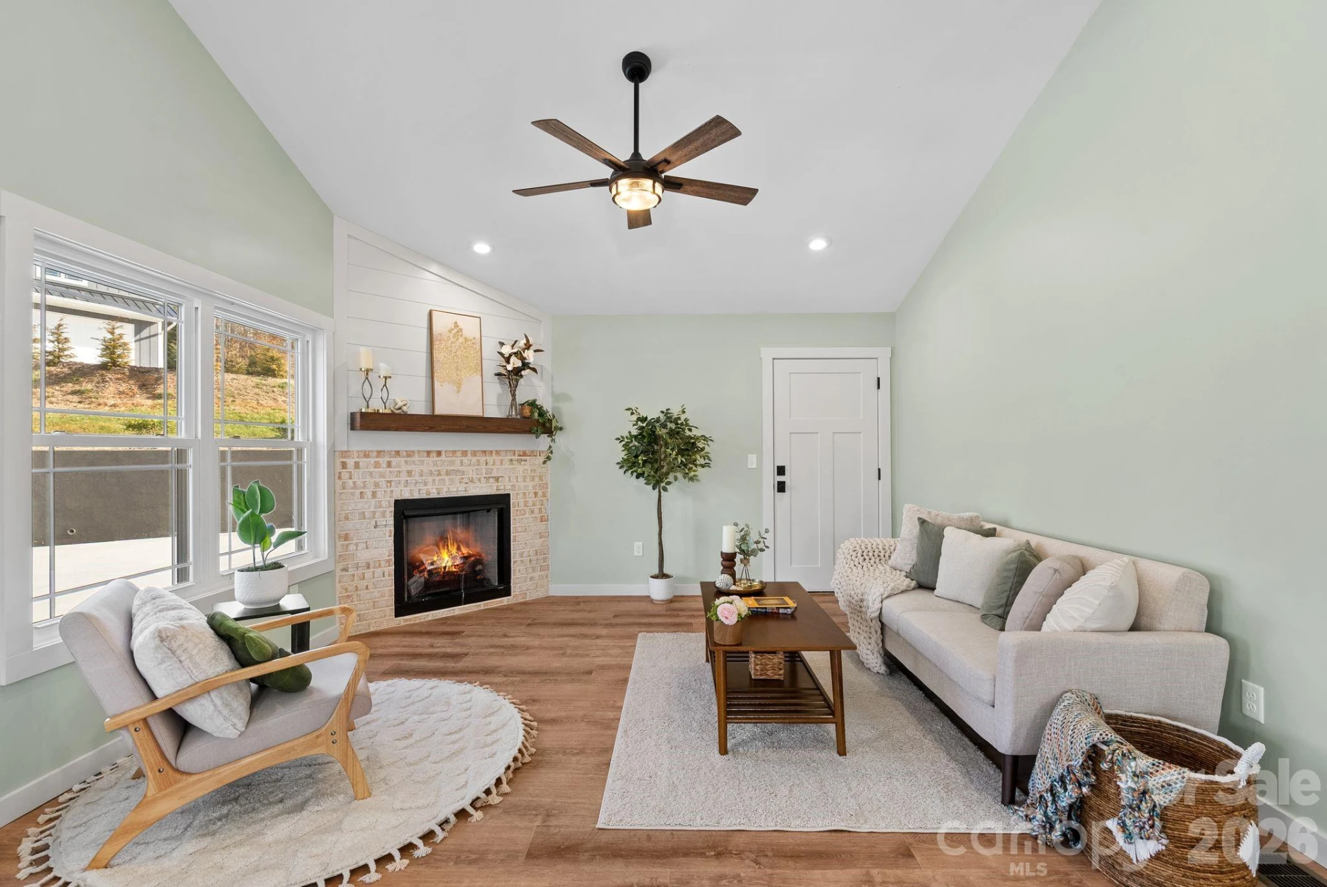 56 White Oak Place - Photo 3