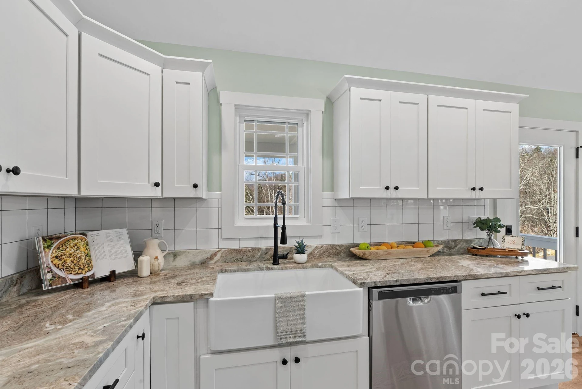 56 White Oak Place - Photo 4
