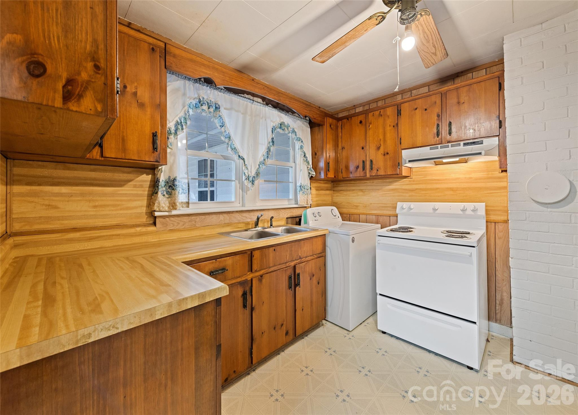 1124 Skyland Drive - Photo 16