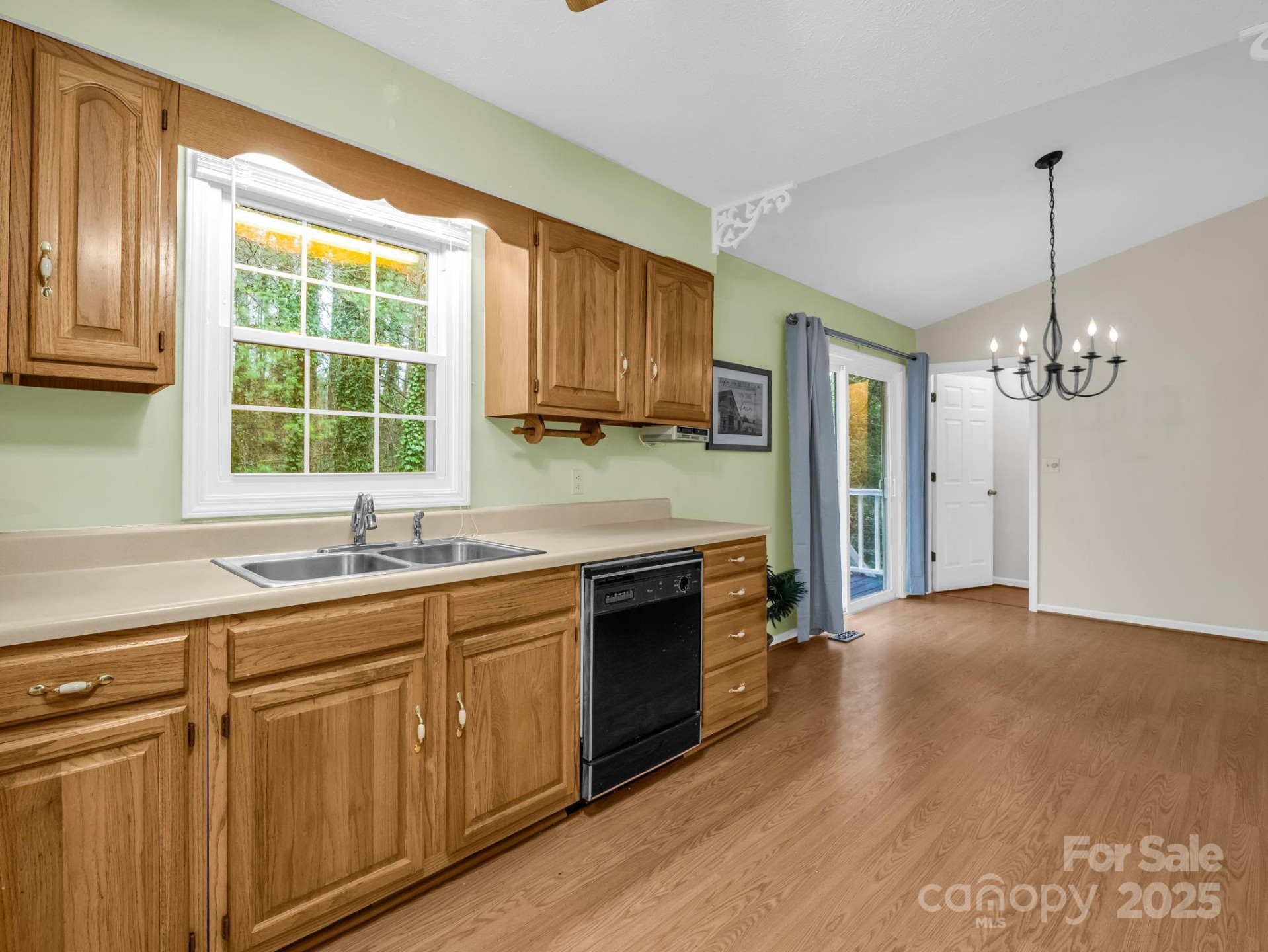 112 Serenity Circle - Photo 11