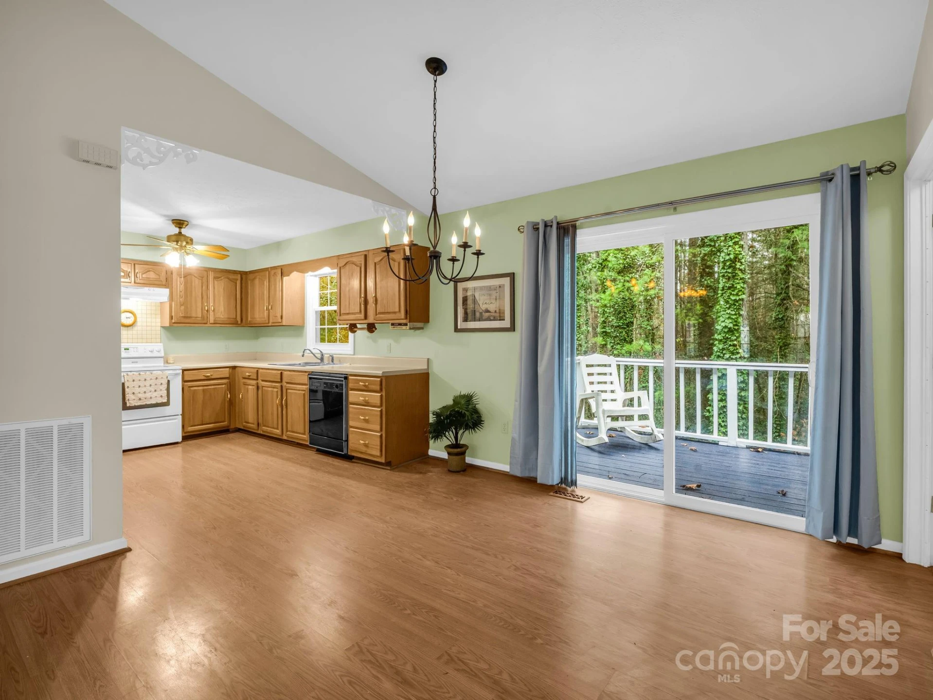 112 Serenity Circle - Photo 4
