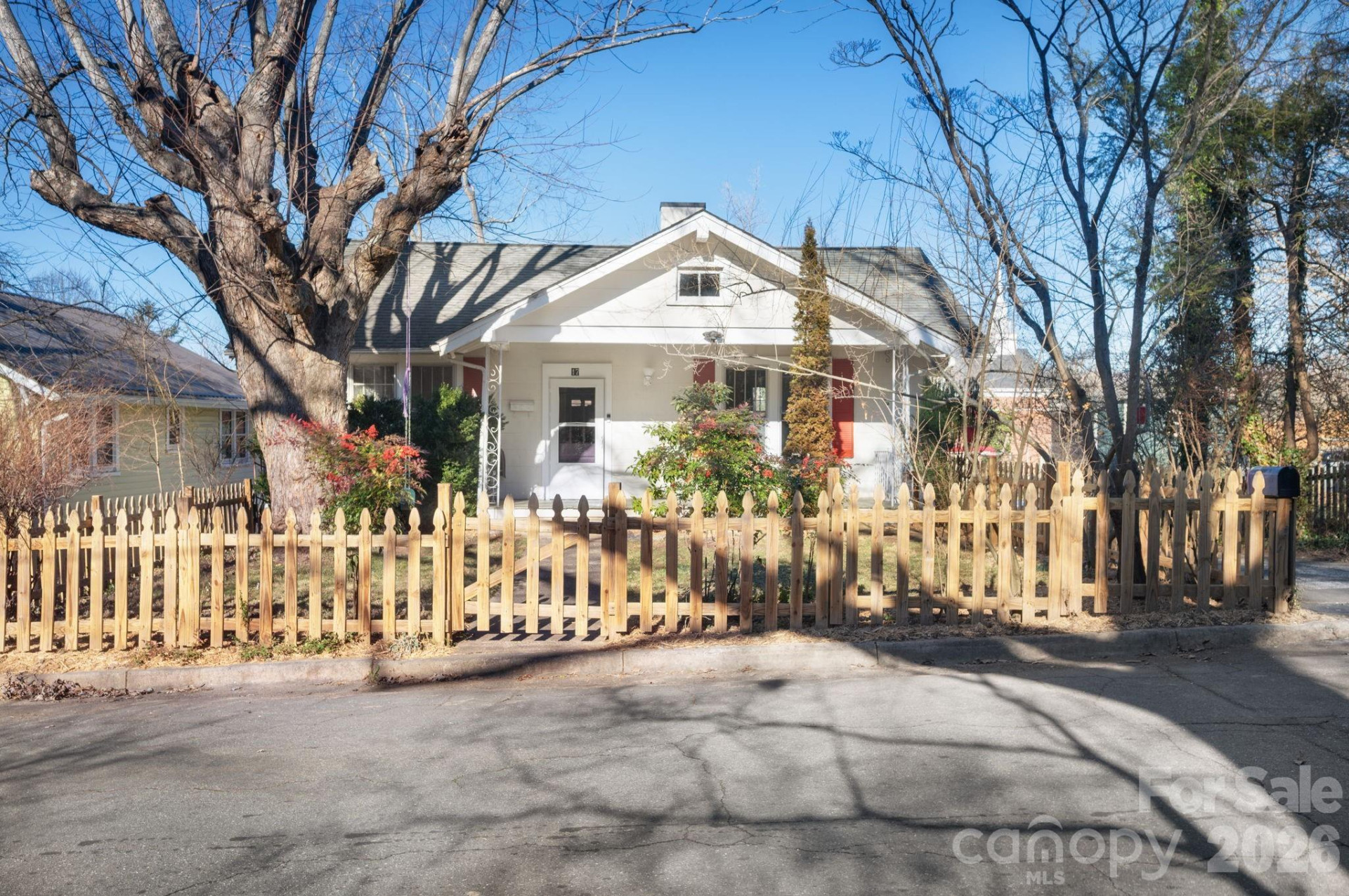 17 Vandalia Avenue - Photo 2