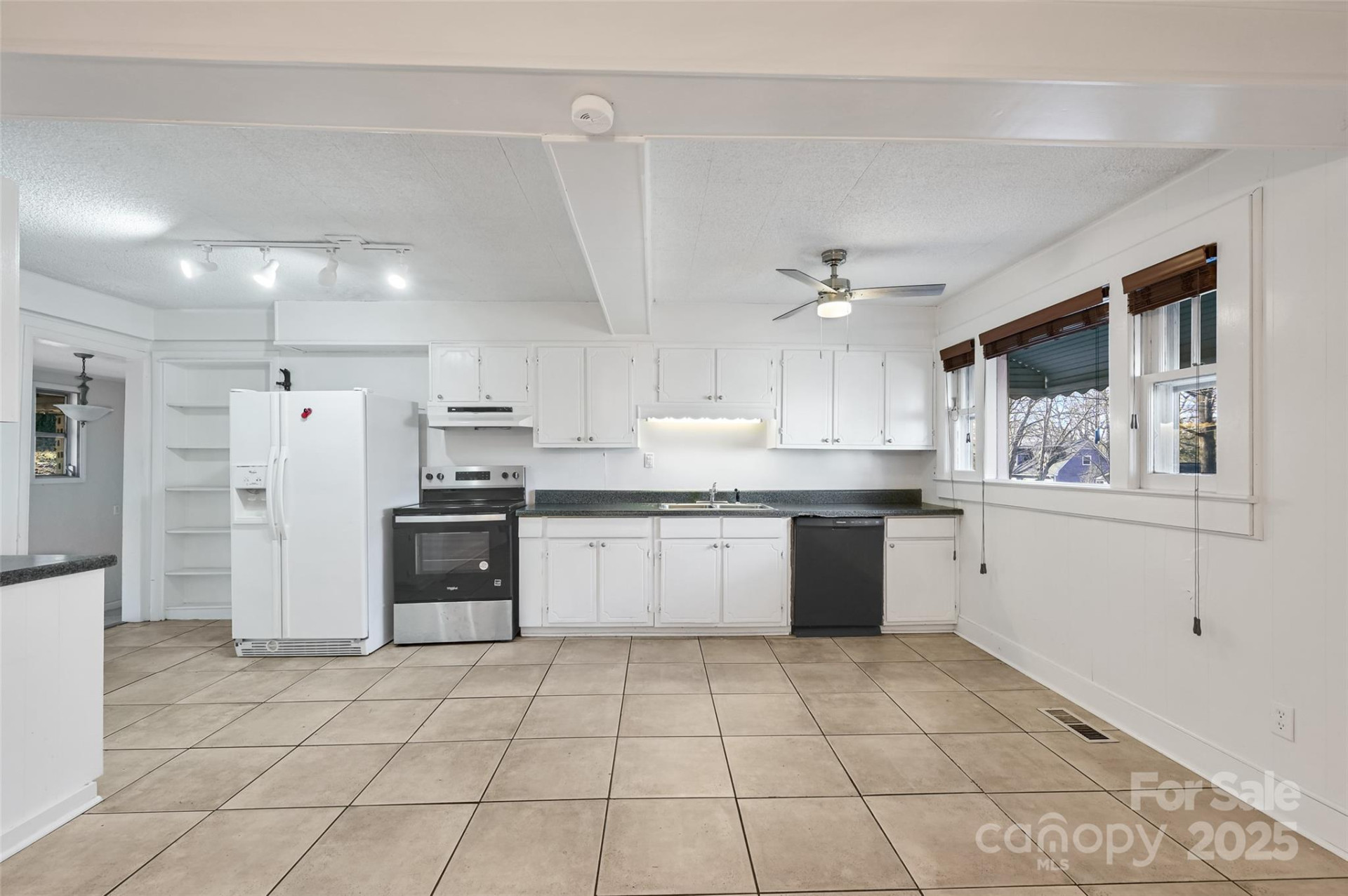 170 Birch Lane - Photo 13