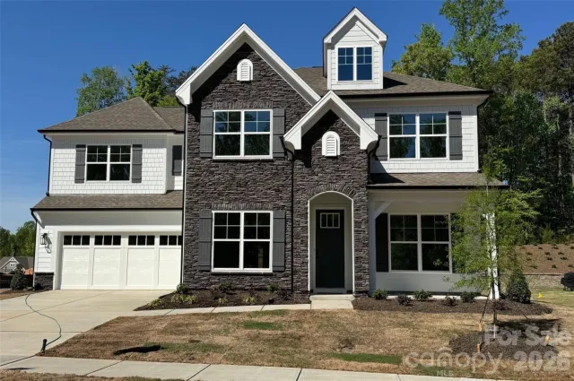 5076 McLaughlin Loop