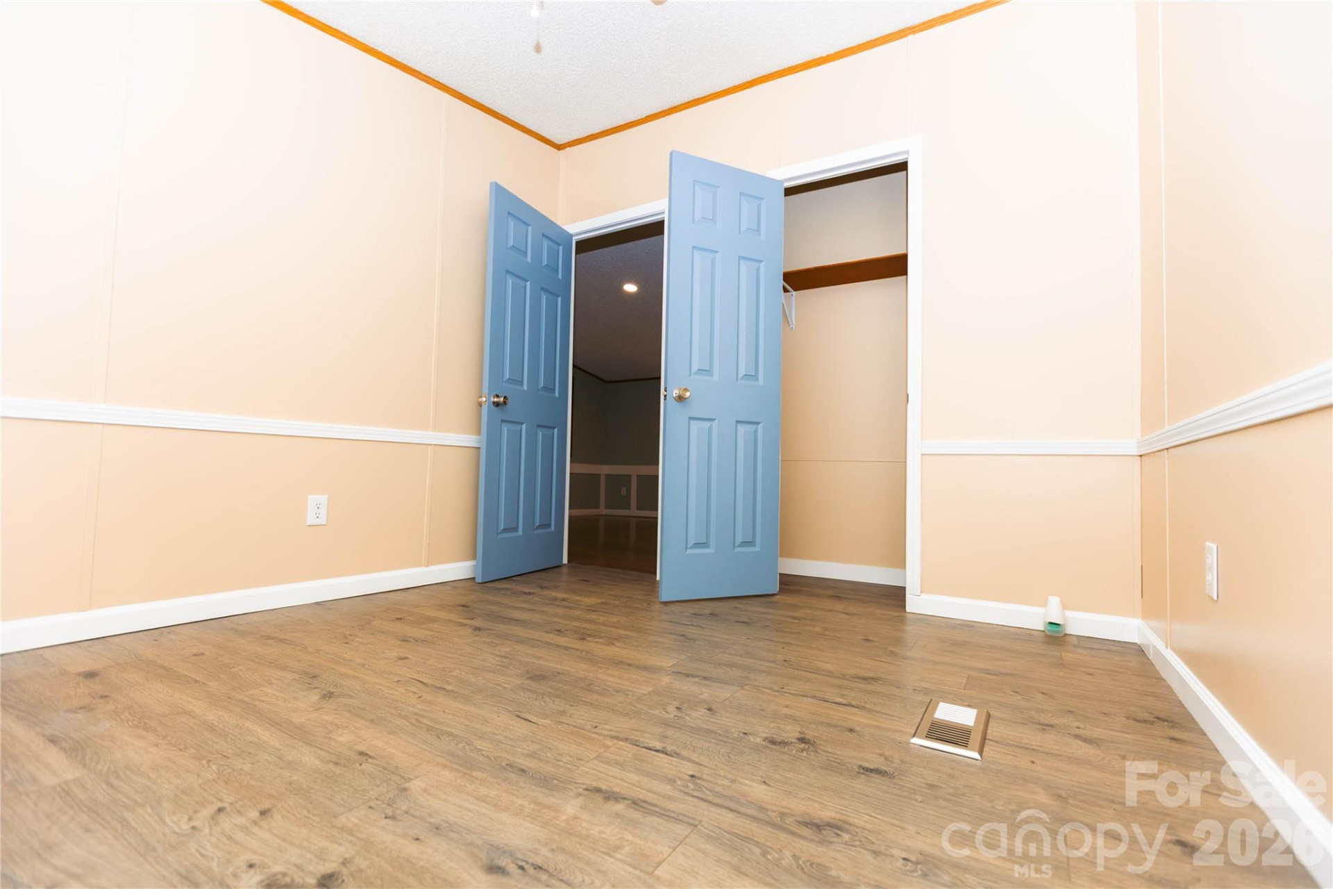 1380 Jacobs Lane - Photo 12