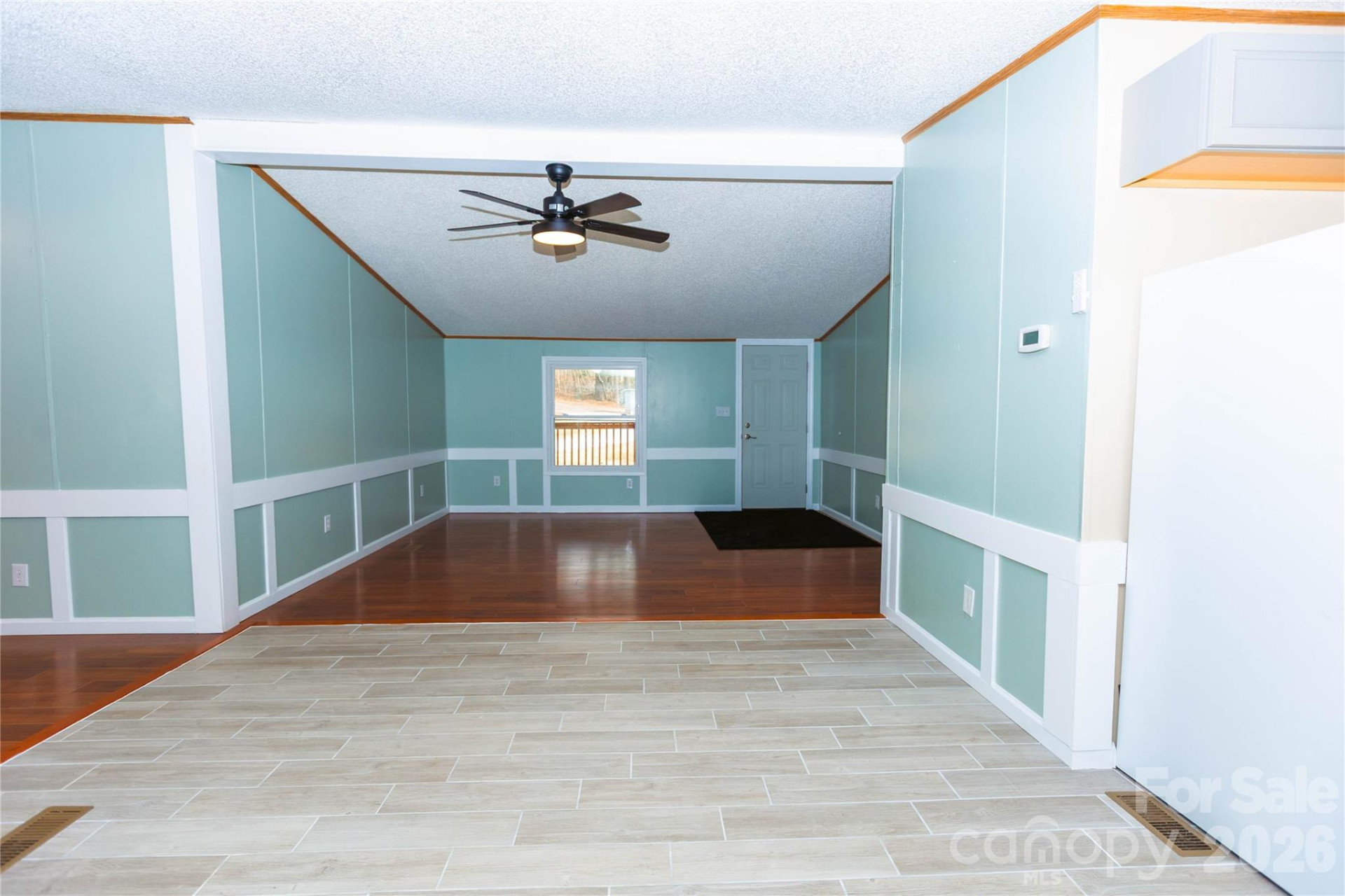 1380 Jacobs Lane - Photo 19