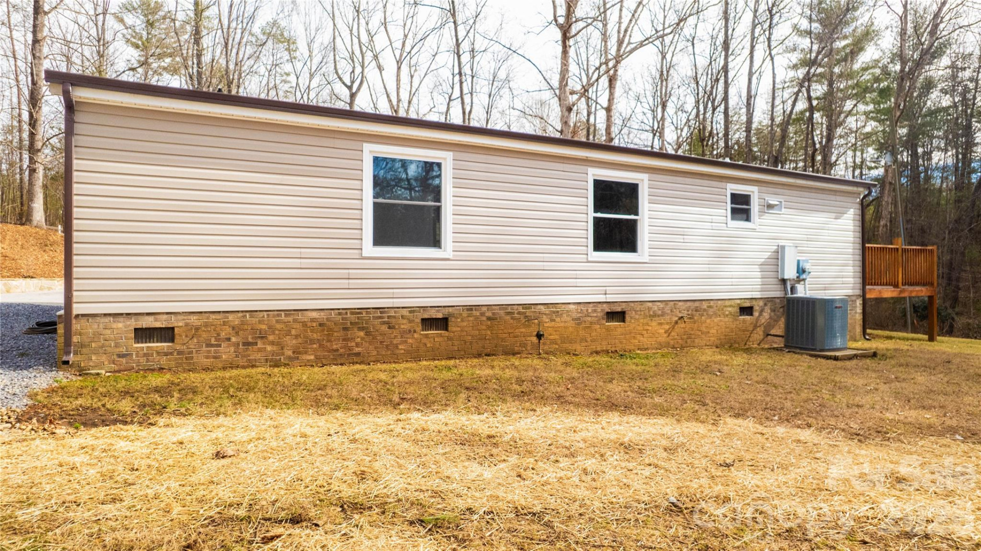 1380 Jacobs Lane - Photo 5