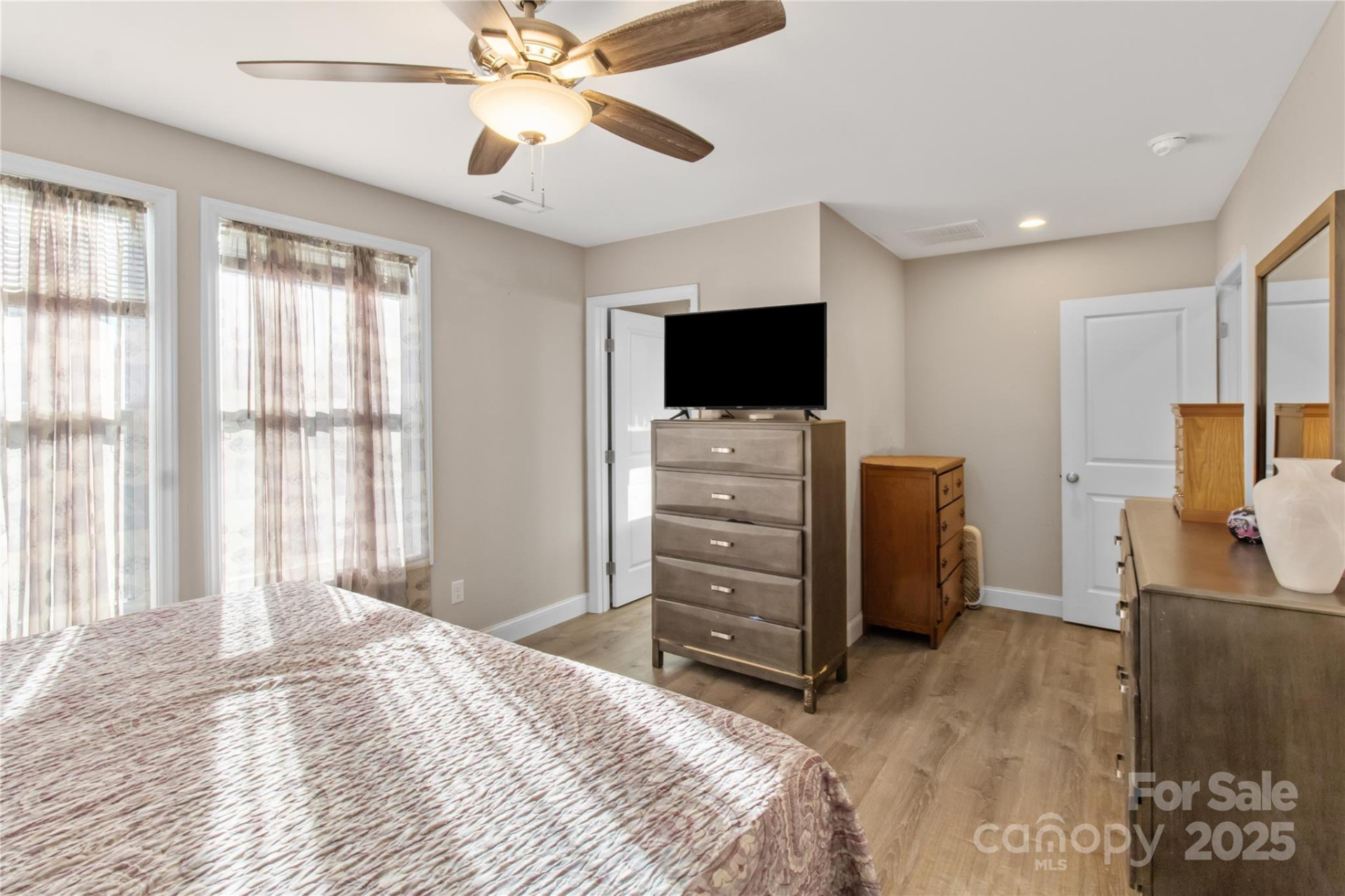 60 Oakwood Drive #039 - Photo 24