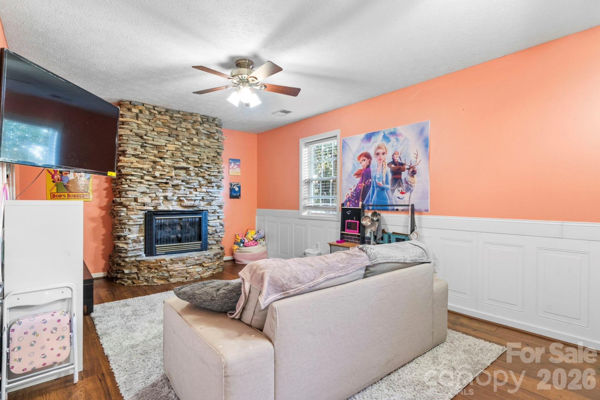 112 Surrey Drive - Photo 15