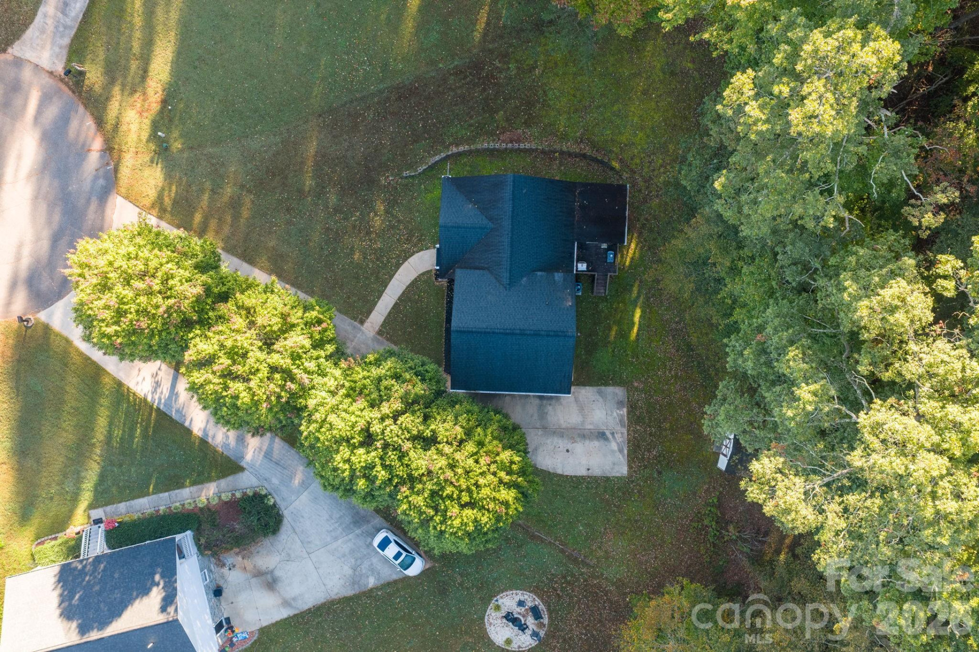 112 Surrey Drive - Photo 22