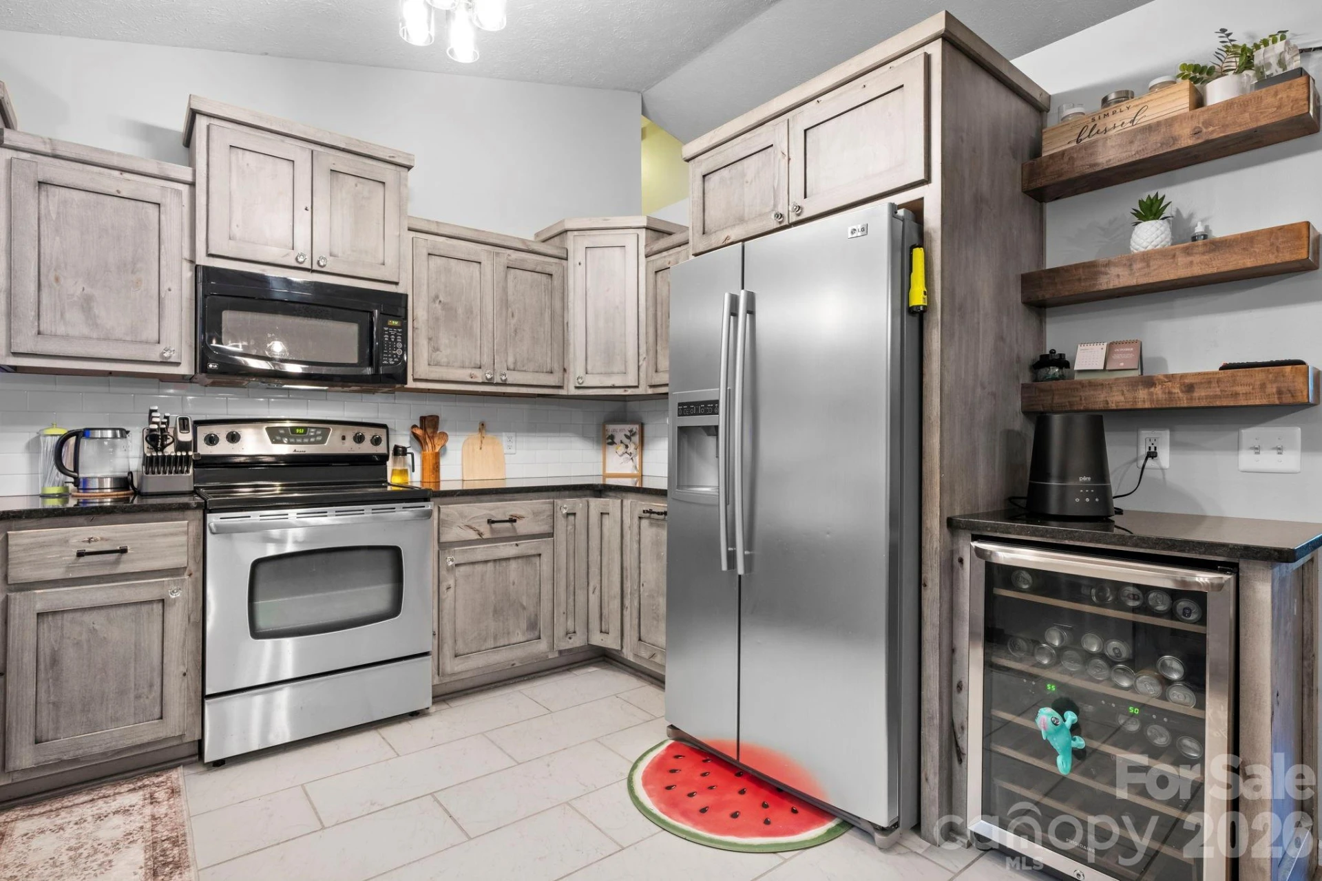 112 Surrey Drive - Photo 8