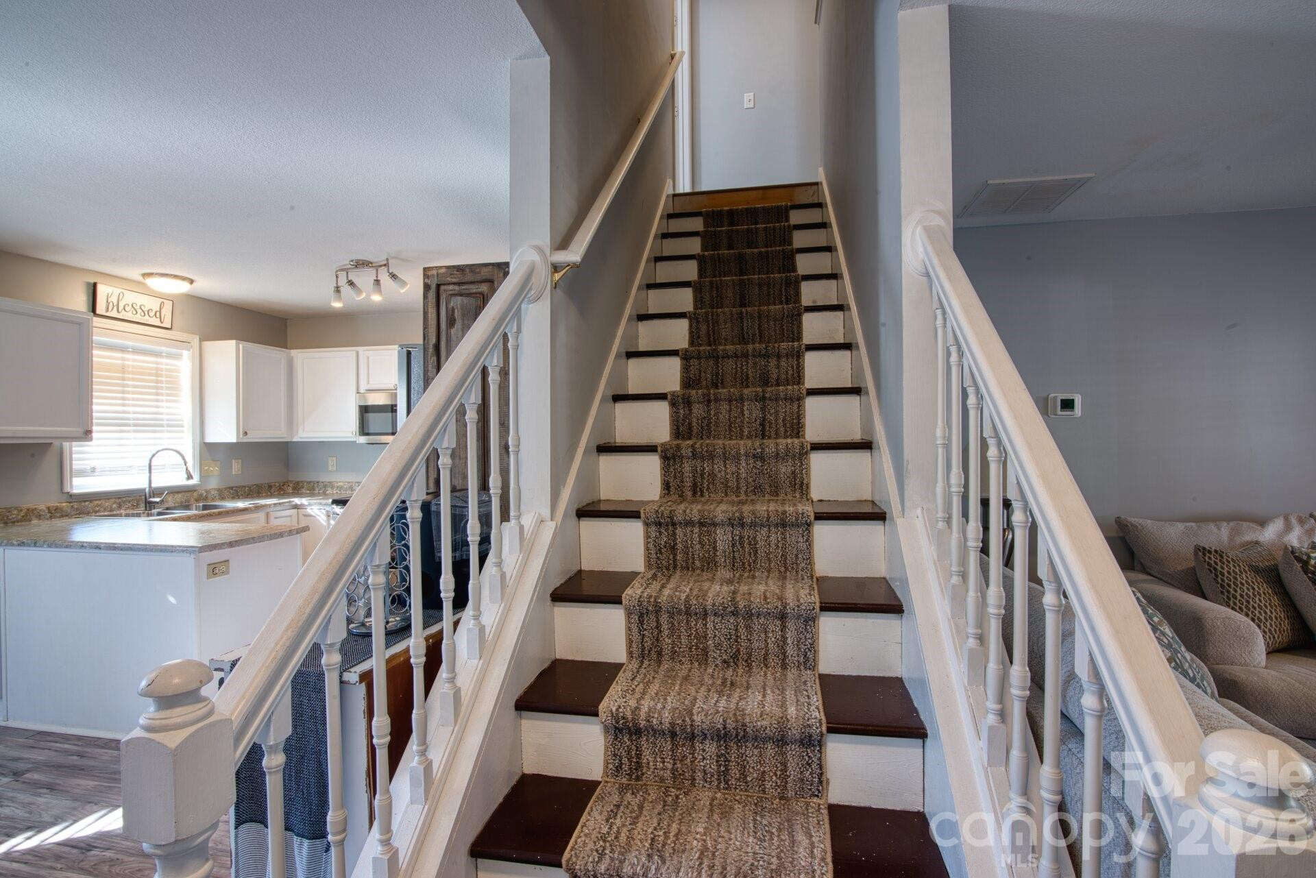 429 Wiltshire Circle - Photo 11