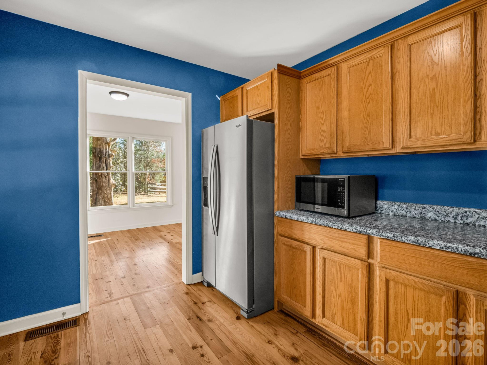 3205 Collinsville Road - Photo 11