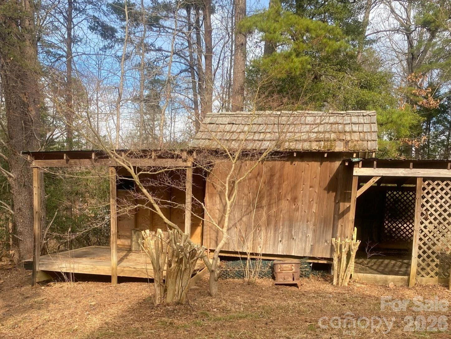 3205 Collinsville Road - Photo 26