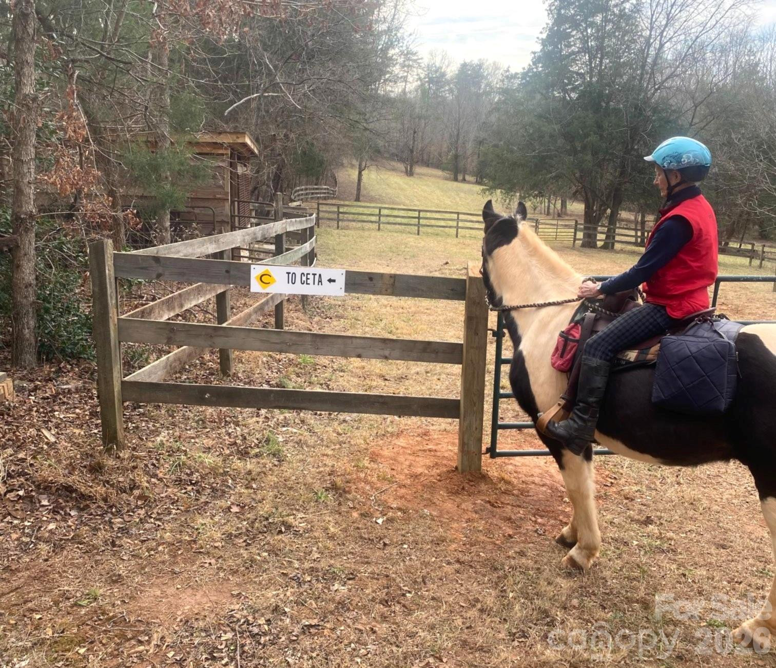 3205 Collinsville Road - Photo 5