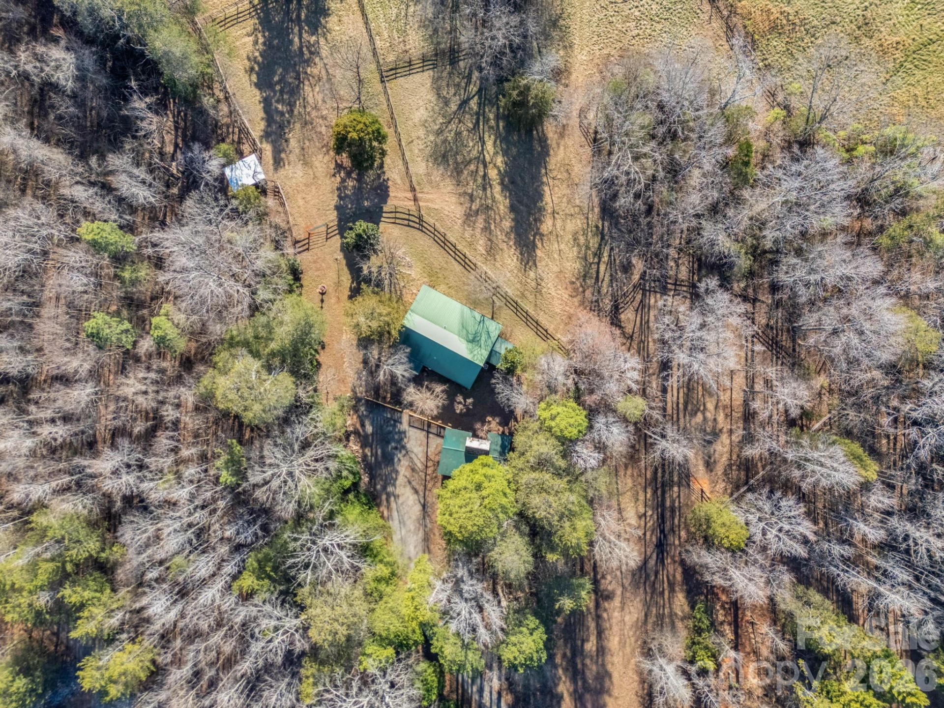 3205 Collinsville Road - Photo 44