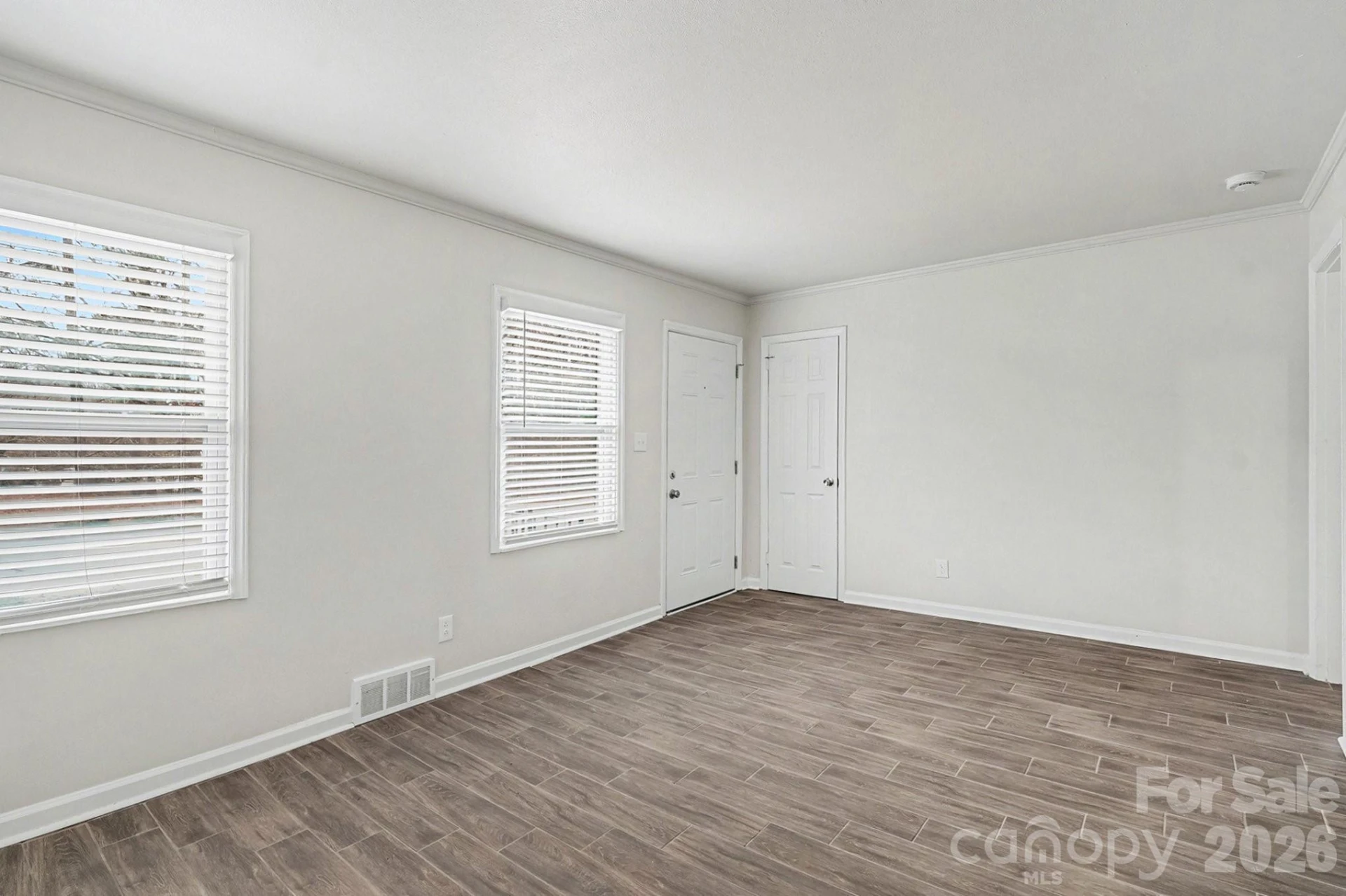 3431 Shamrock Drive - Photo 4