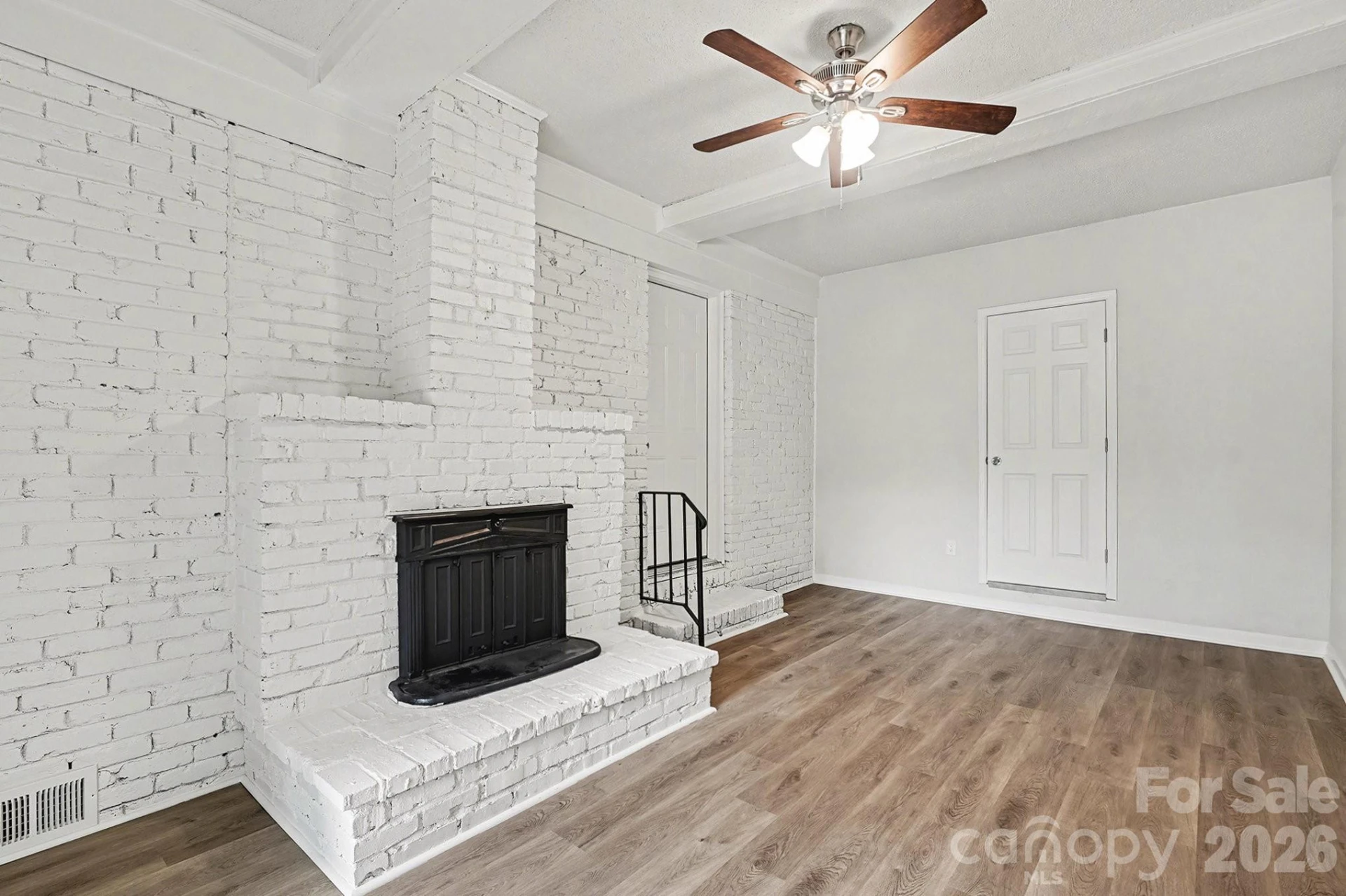 3431 Shamrock Drive - Photo 6