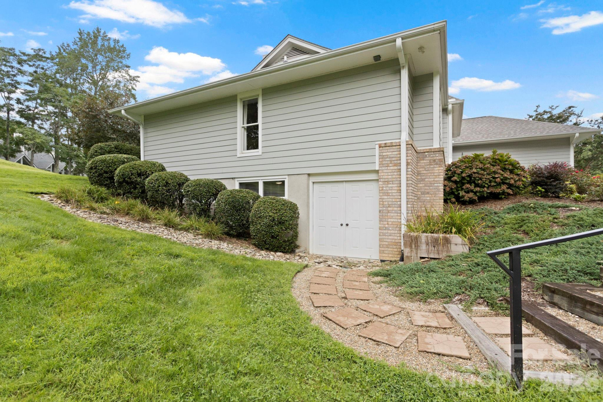 128 Broadmoor Drive - Photo 34