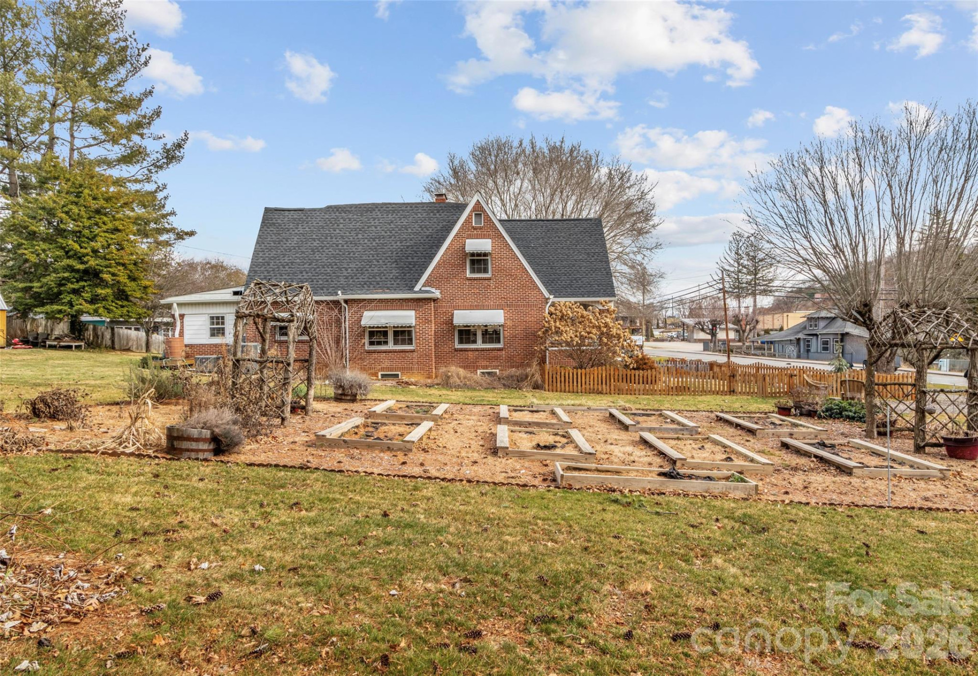 506 Main Street - Photo 8