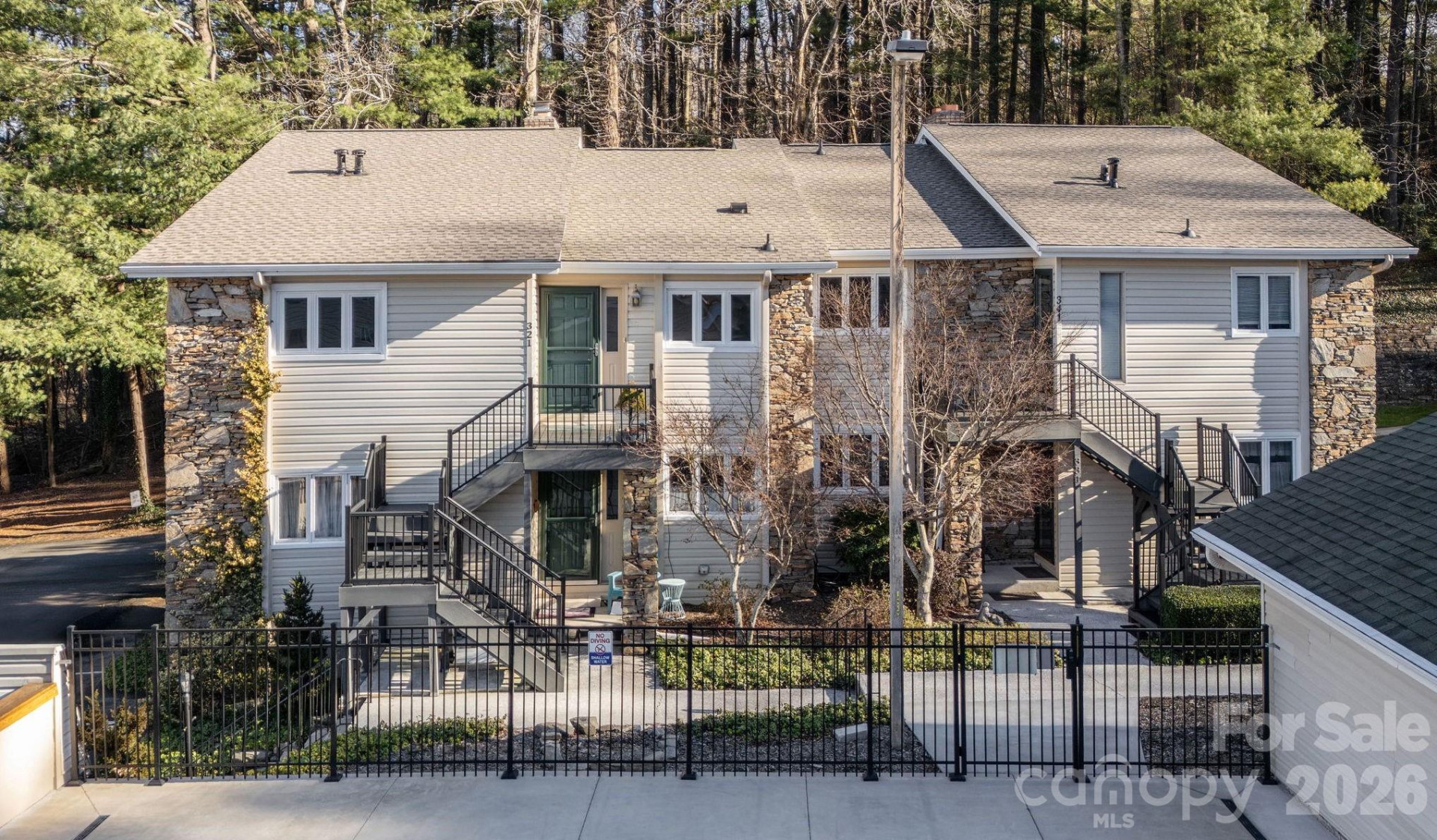 321 Britton Creek Drive - Photo 2