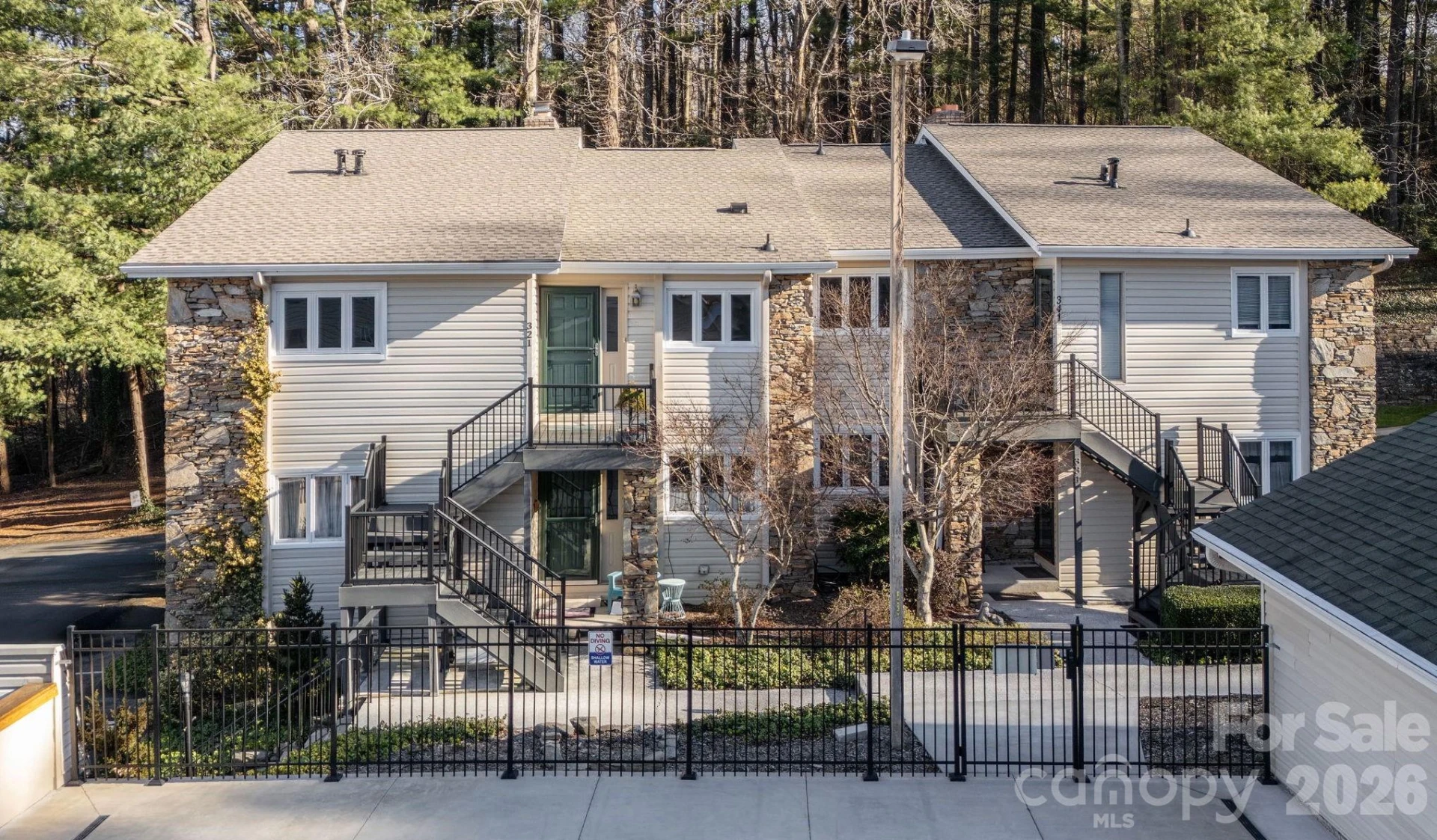 321 Britton Creek Drive - Photo 2