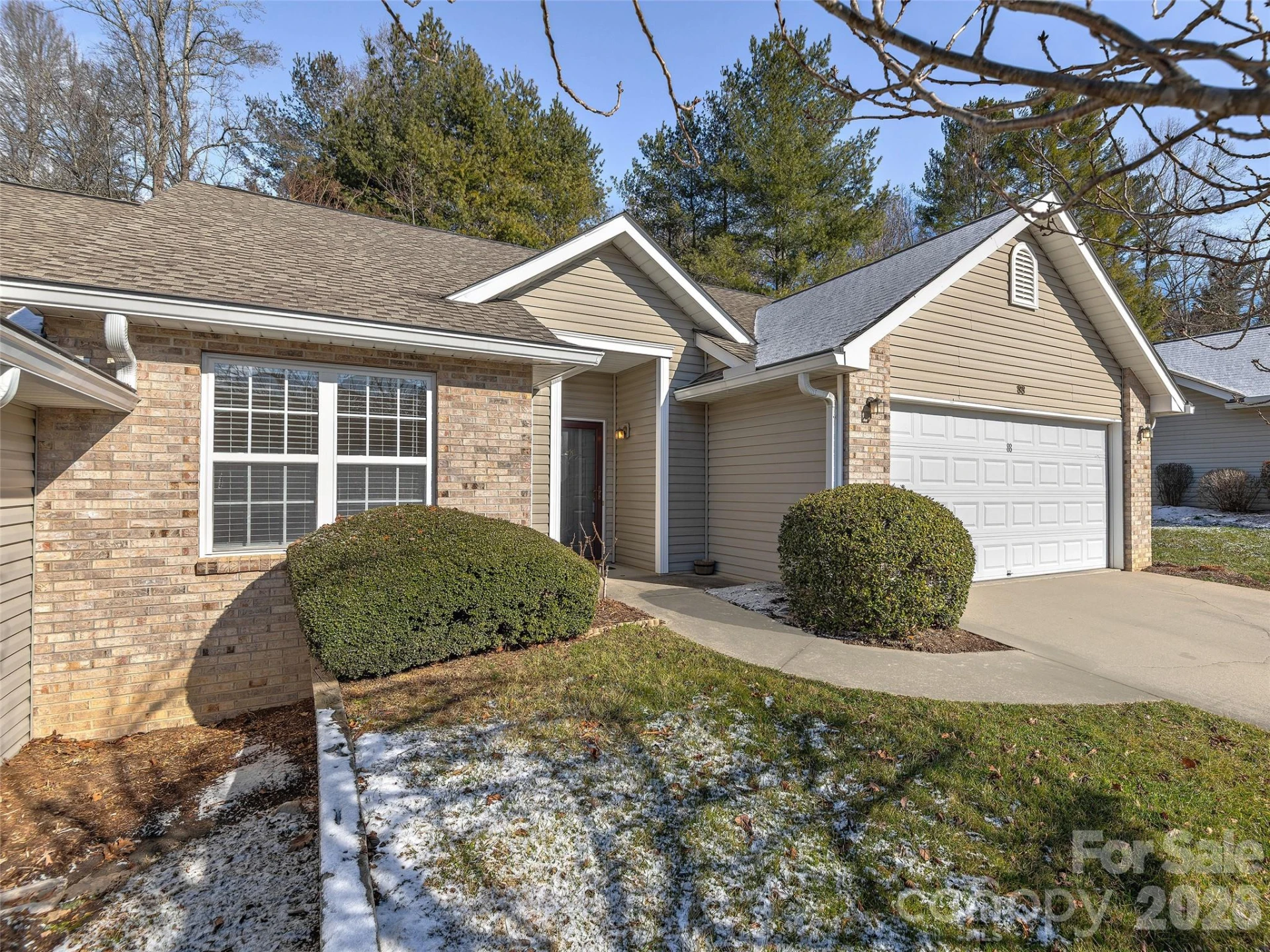 88 Wiltshire Circle - Photo 2