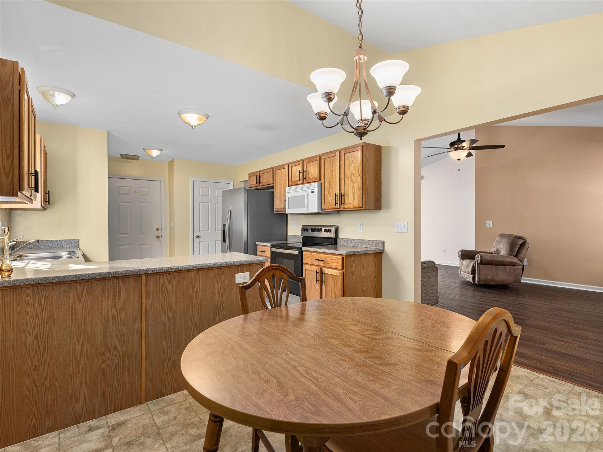 88 Wiltshire Circle - Photo 8