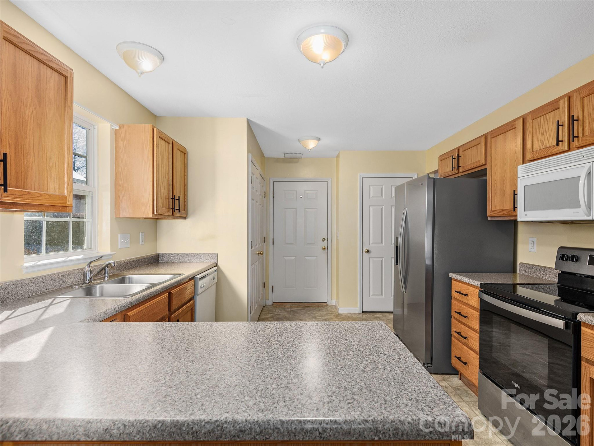 88 Wiltshire Circle - Photo 9