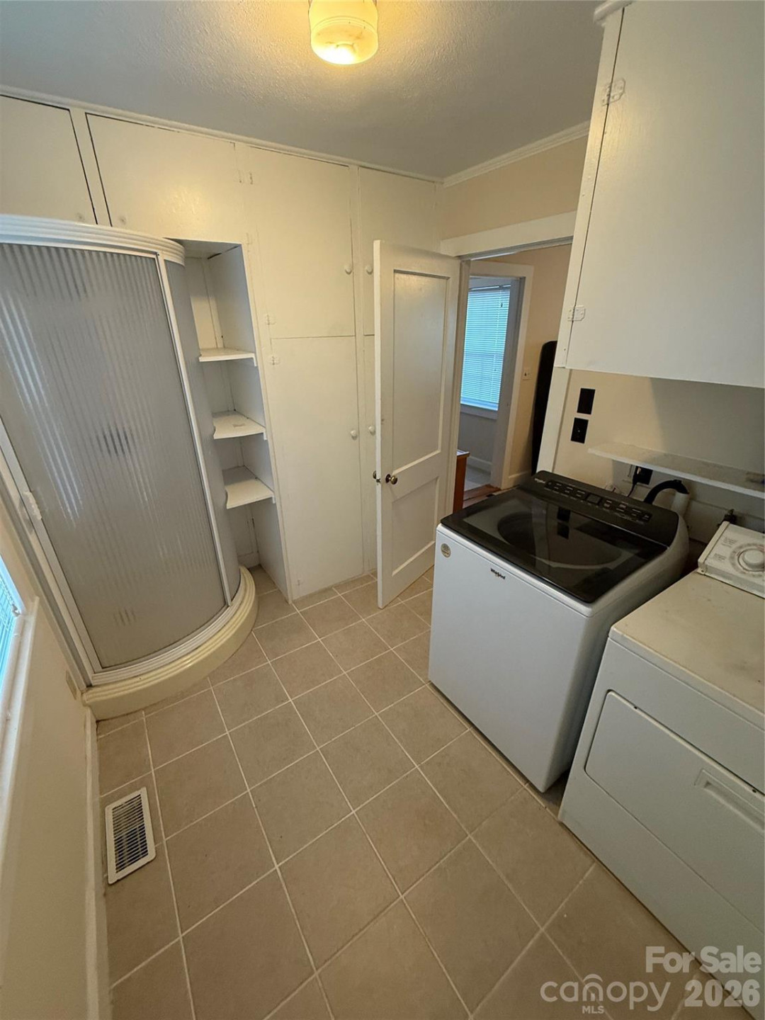 168 Walker Street - Photo 16