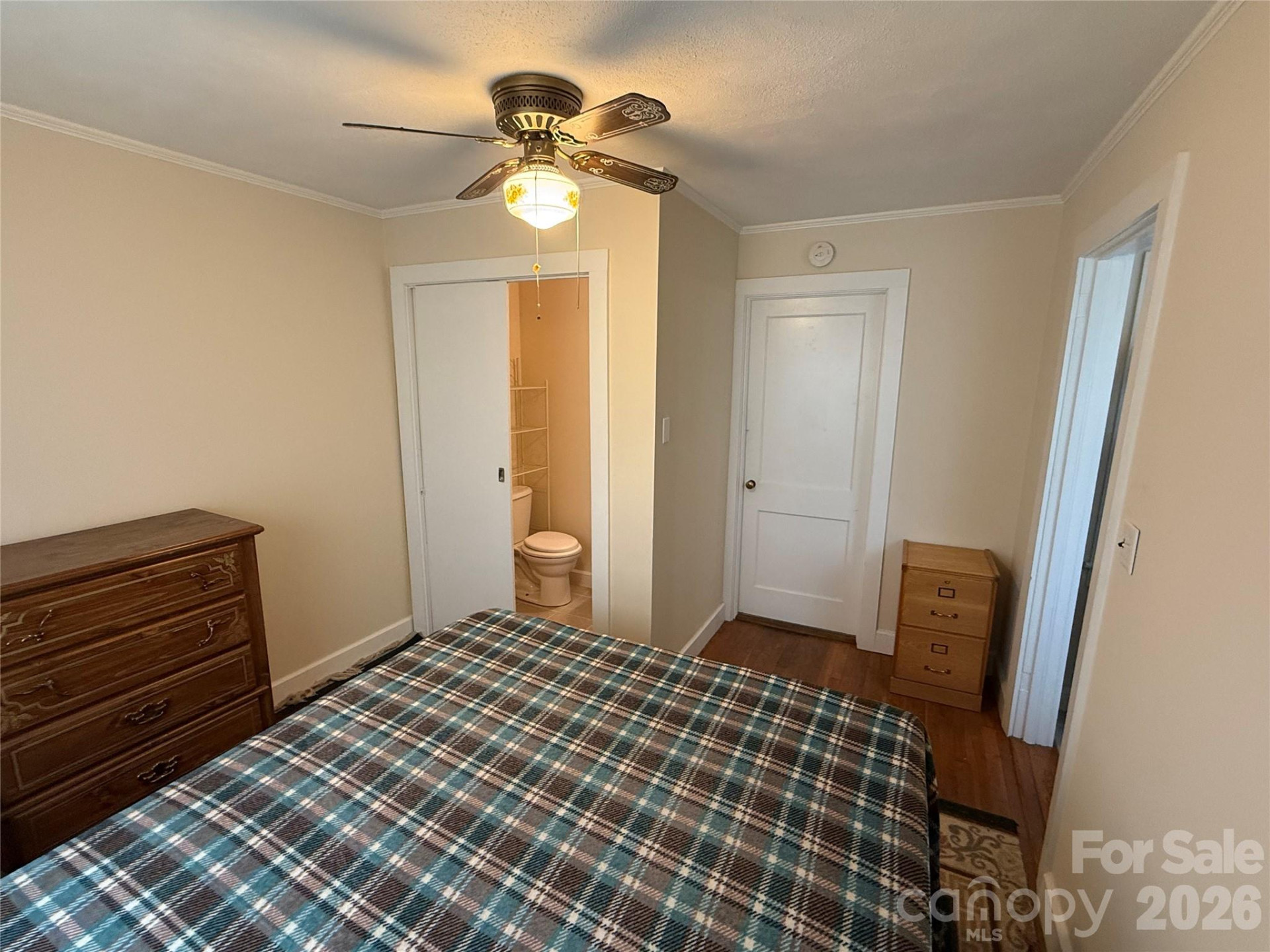 168 Walker Street - Photo 18