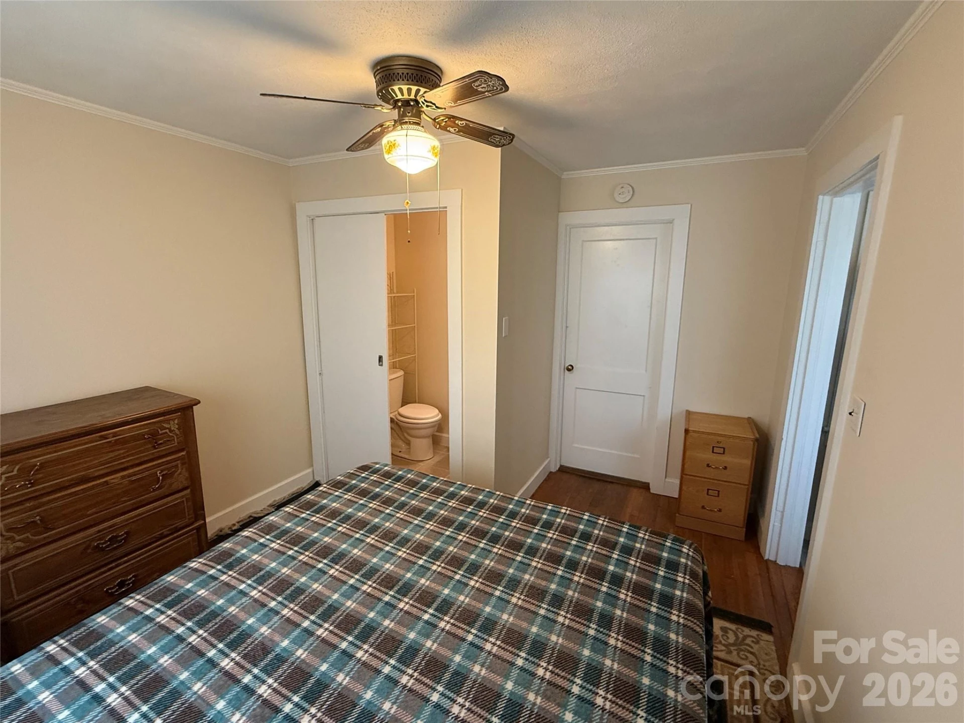 168 Walker Street - Photo 18