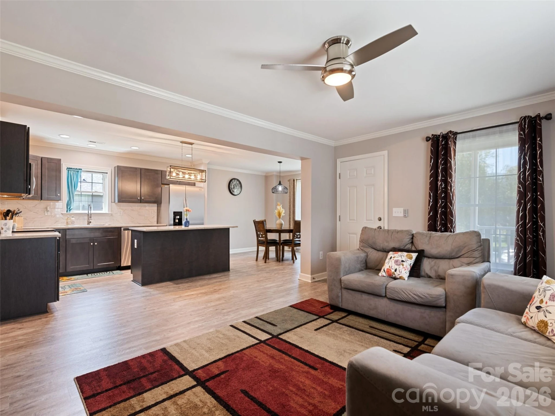 721 Camelot Drive - Photo 8