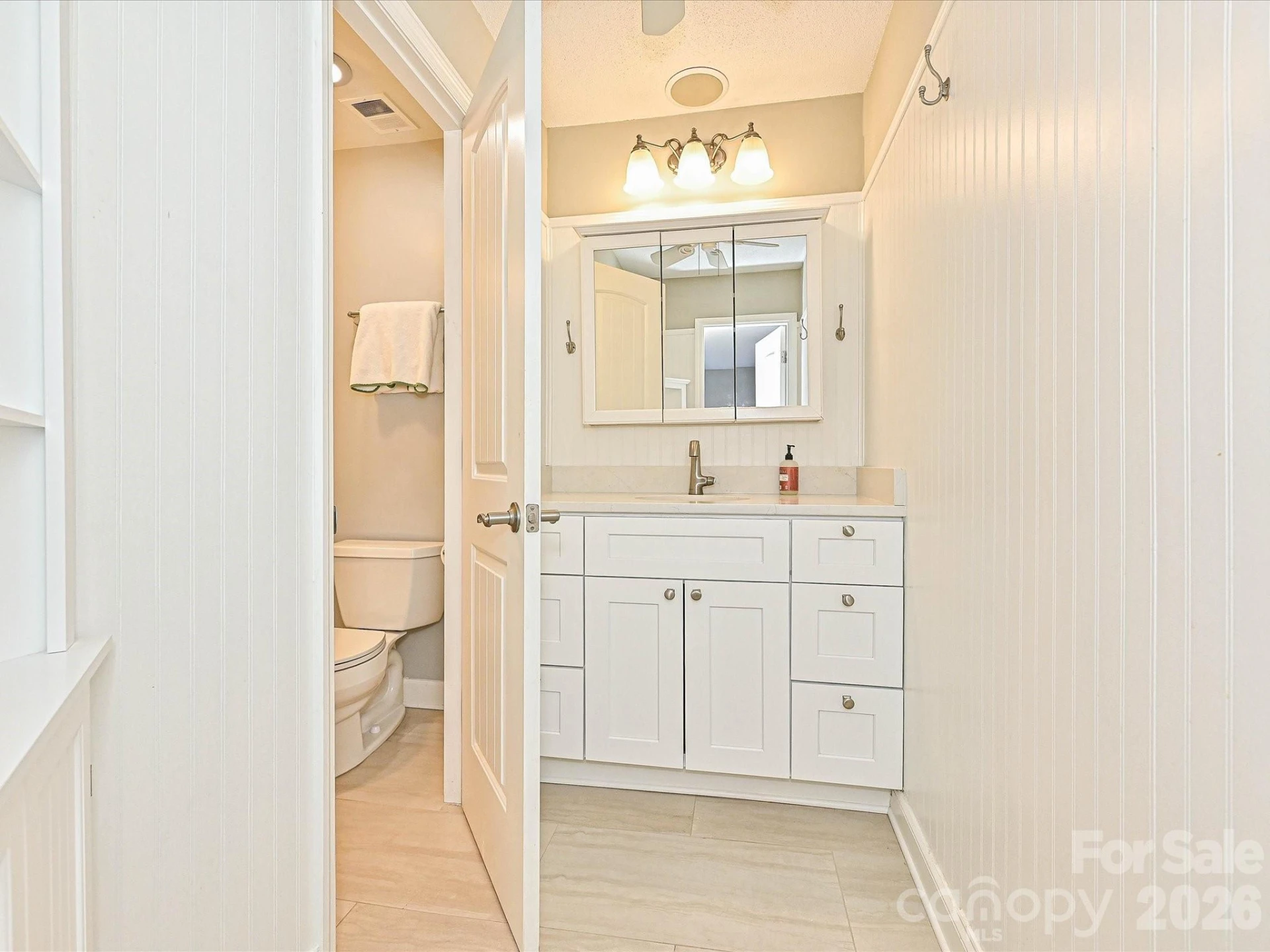 4611 Hedgemore Drive #J - Photo 17