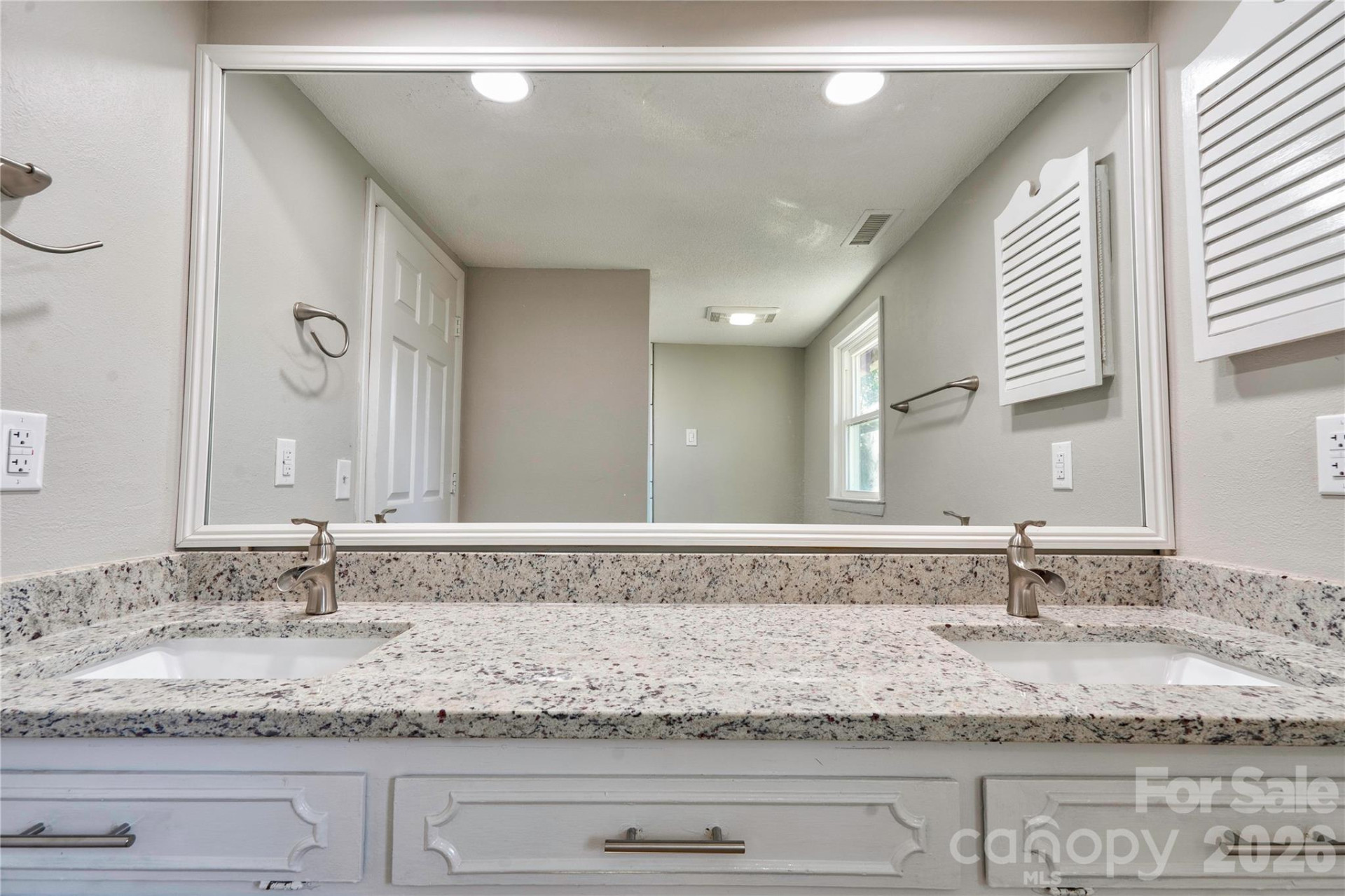 171 Center Street - Photo 20