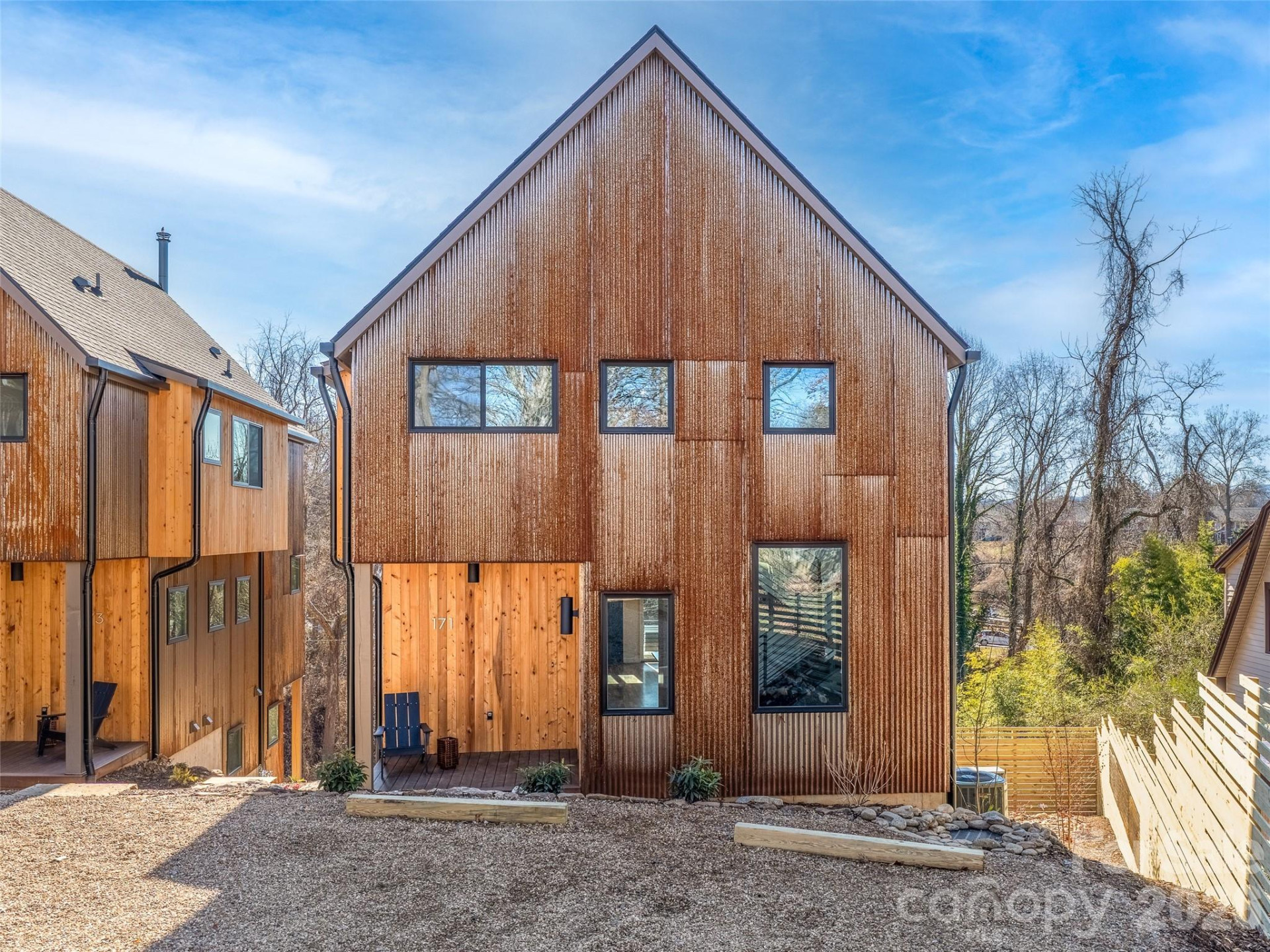 171 Houston Place - Photo 2