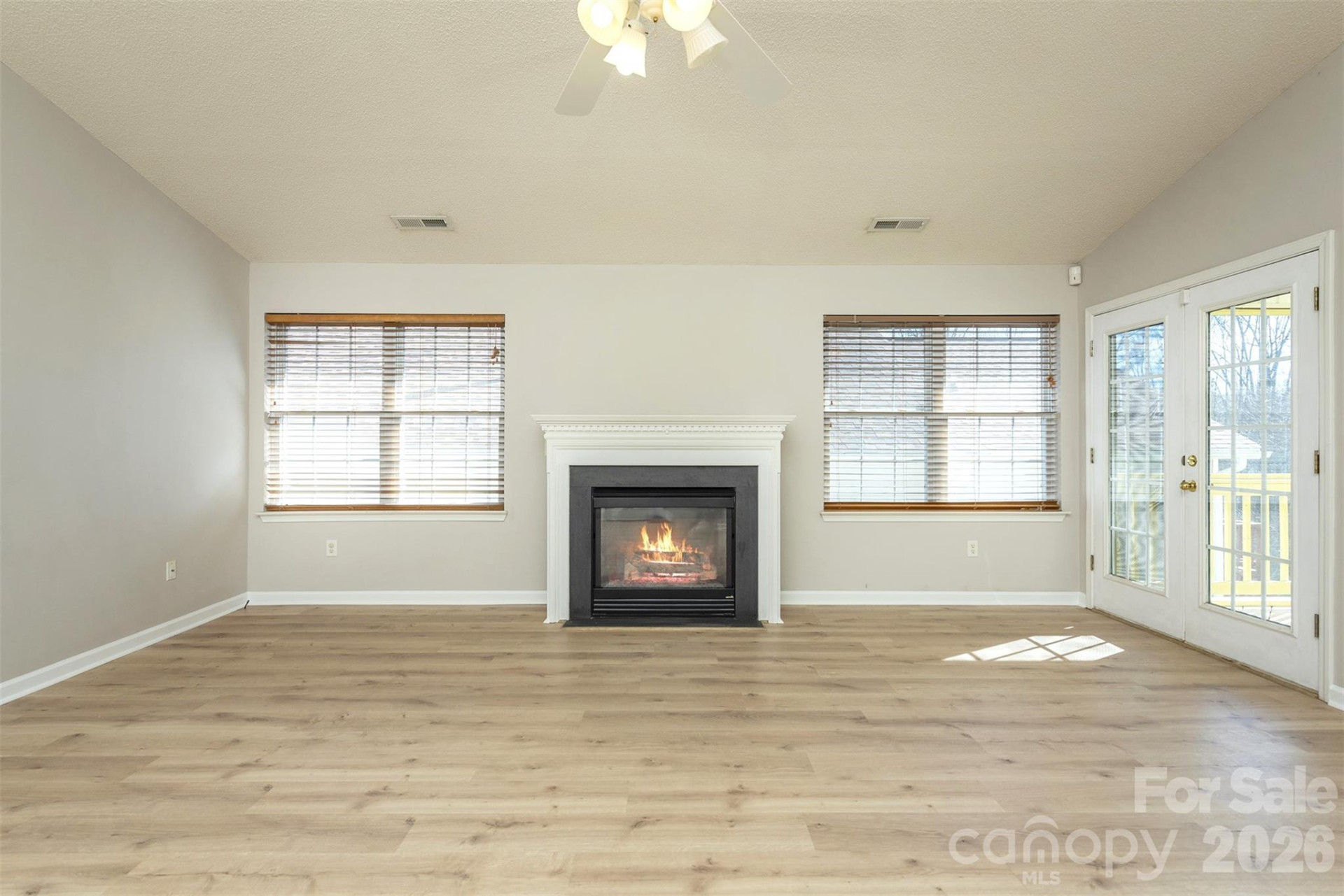 115 Creeks End Circle - Photo 2