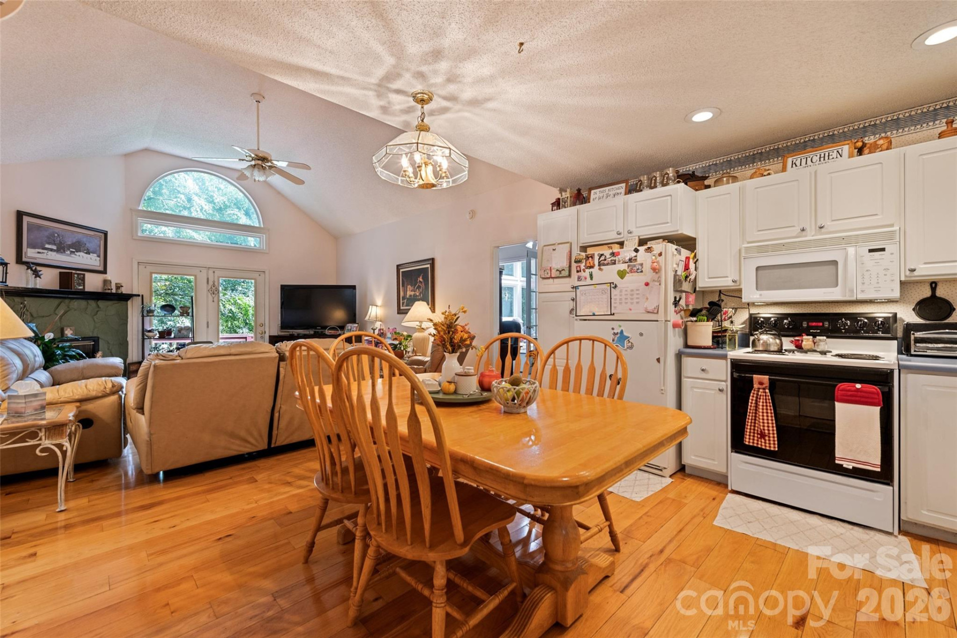 650 Creekside Drive - Photo 9