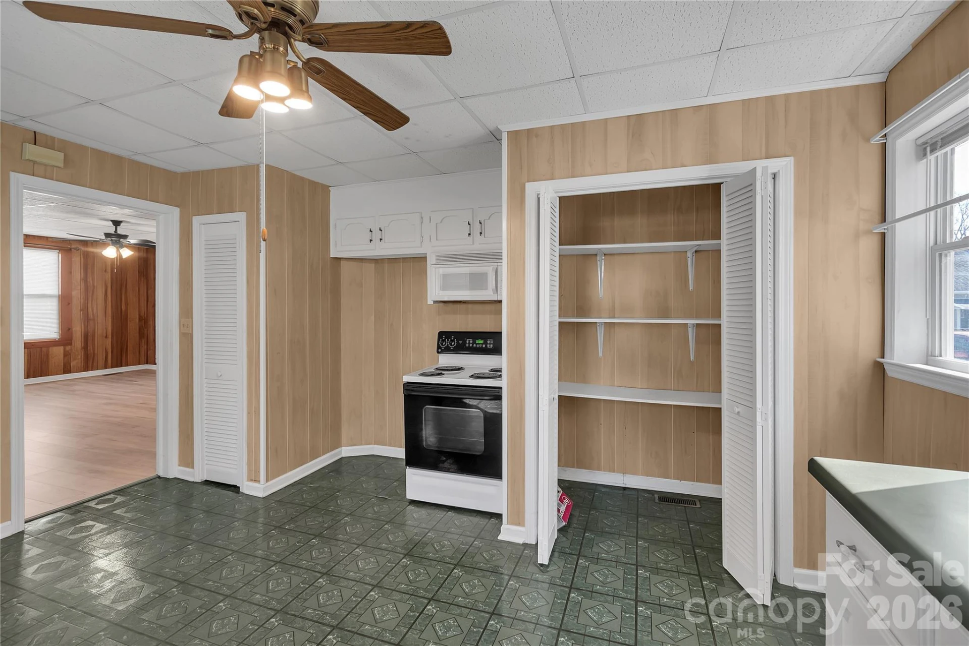 215 King Street - Photo 11