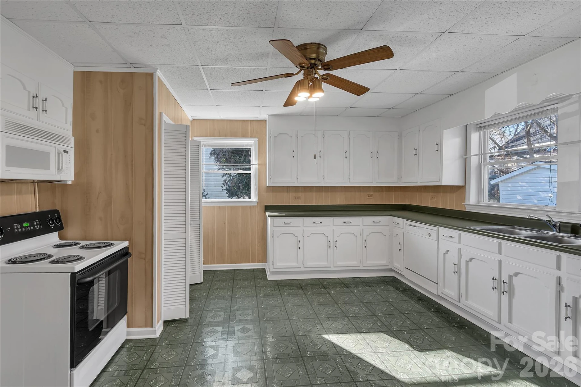 215 King Street - Photo 13