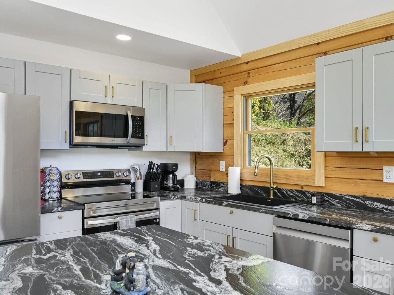 194 Fox Run Road - Photo 10