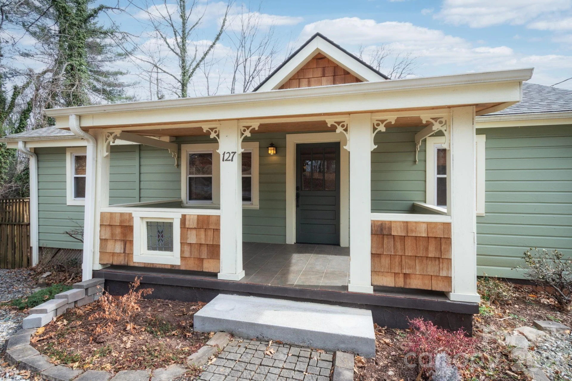 127 Shelburne Road