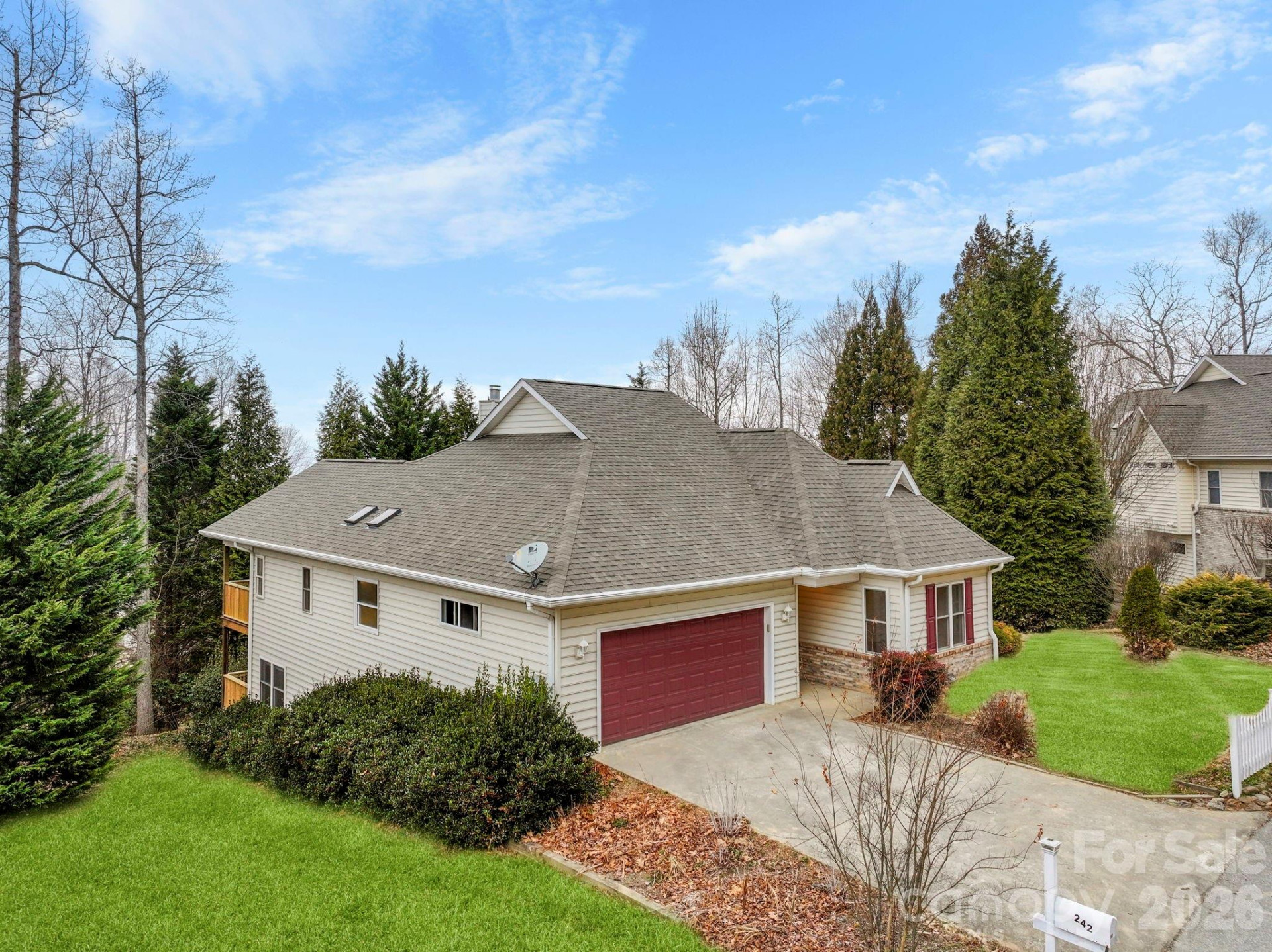 242 Carriage Summitt Way - Photo 2