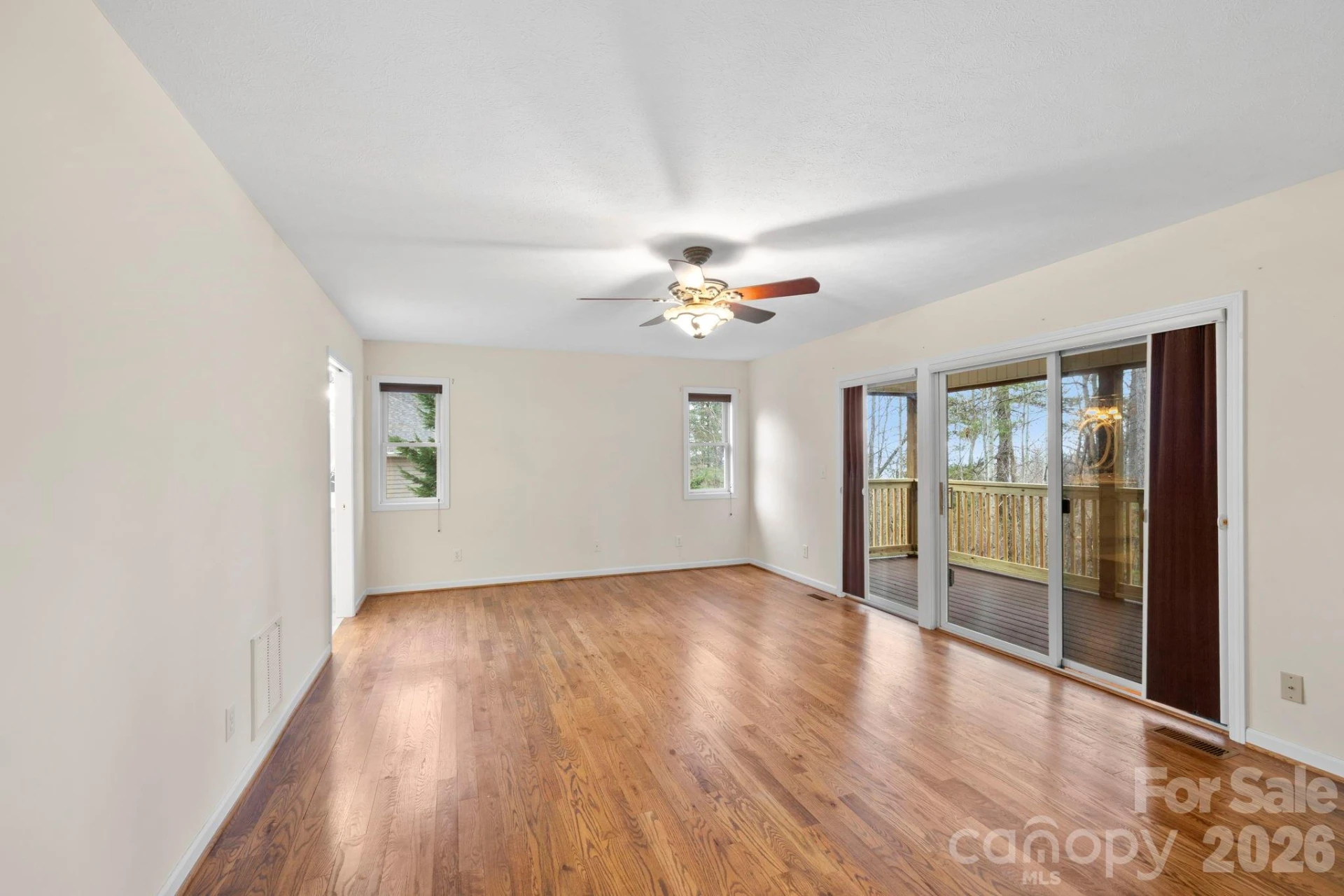 242 Carriage Summitt Way - Photo 12