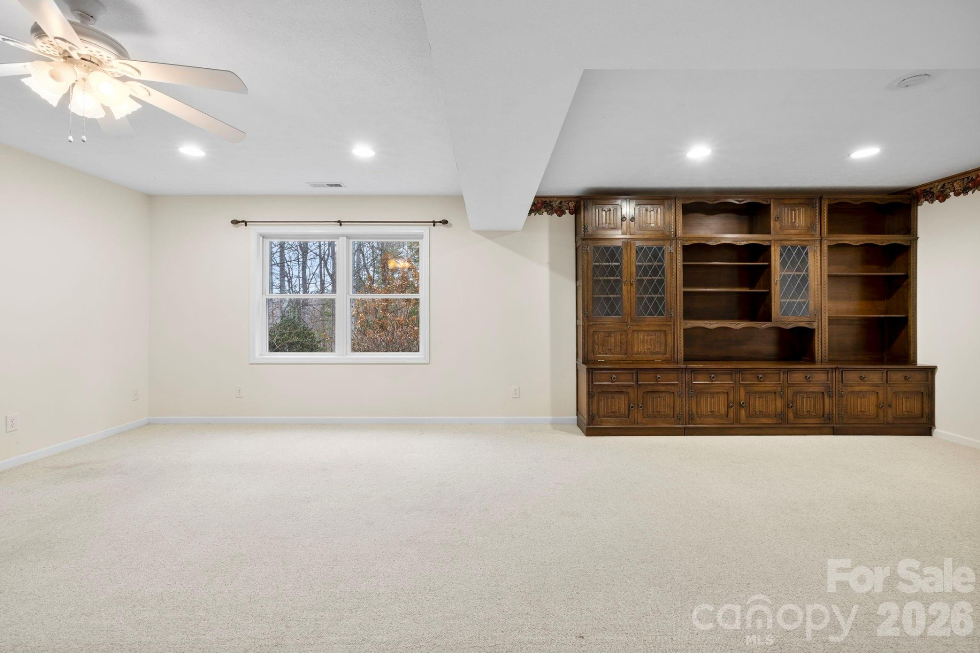 242 Carriage Summitt Way - Photo 19