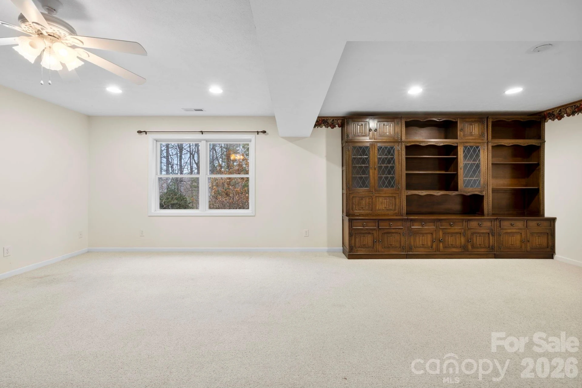 242 Carriage Summitt Way - Photo 19