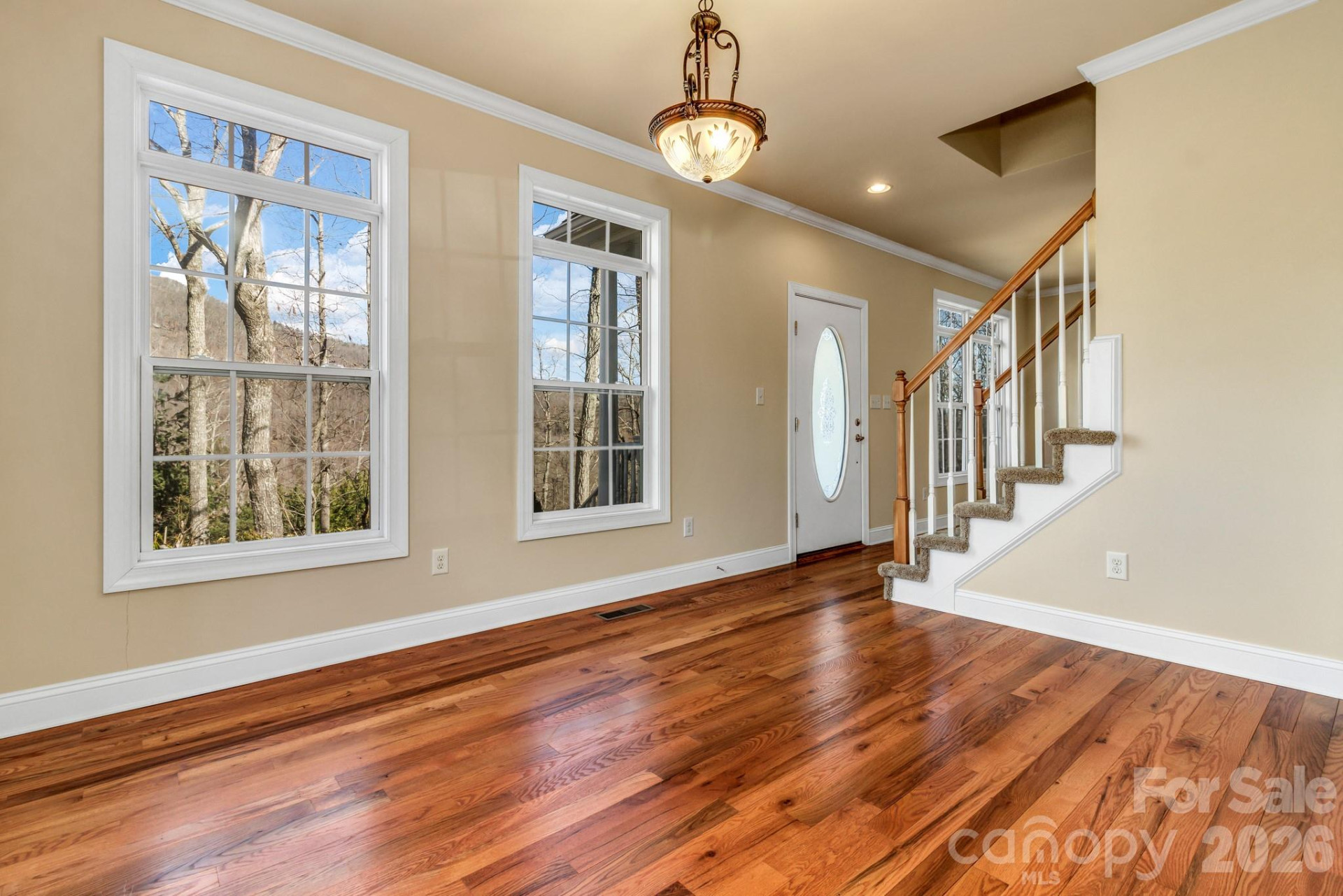 387 Goodview Drive - Photo 15