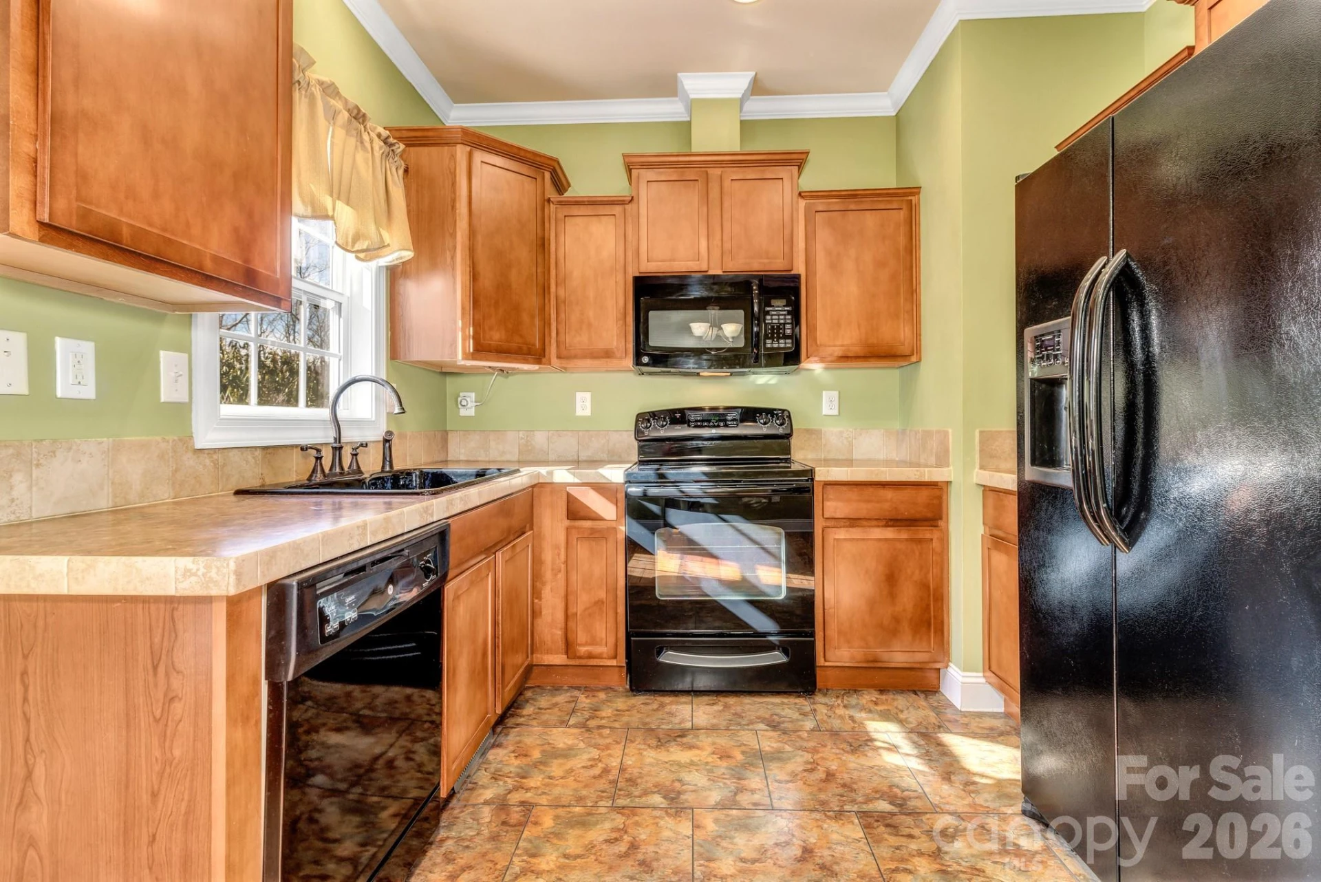387 Goodview Drive - Photo 18