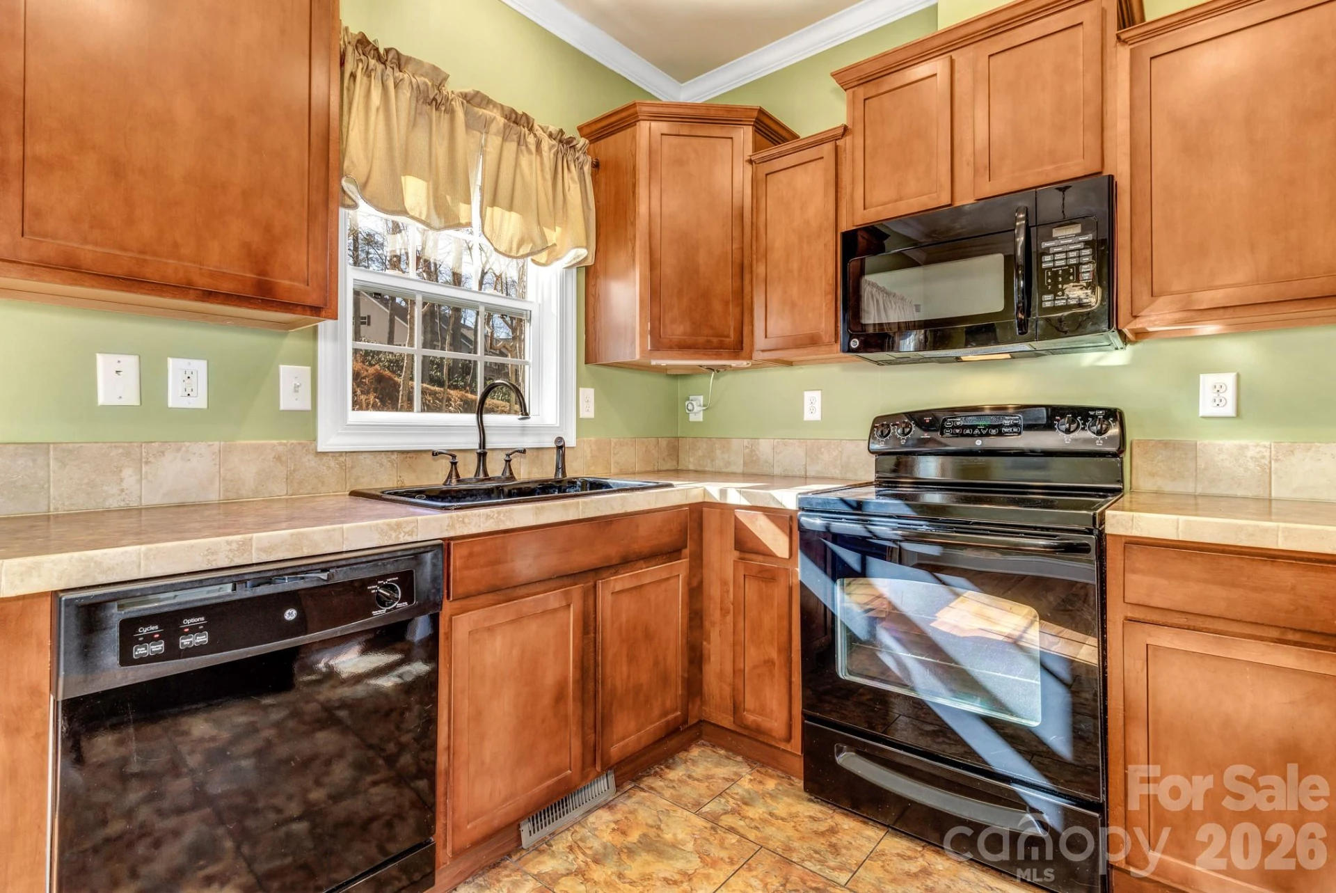 387 Goodview Drive - Photo 20